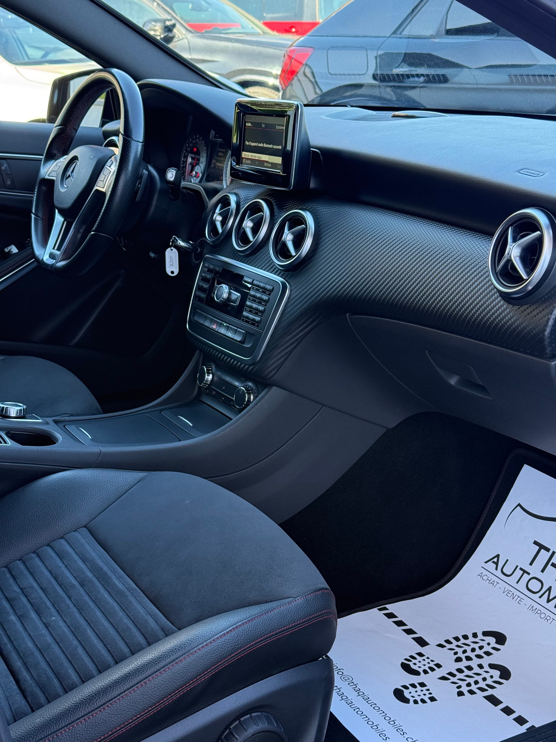 MERCEDES-BENZ A 200 AMG Line 7G-DCT-image-23