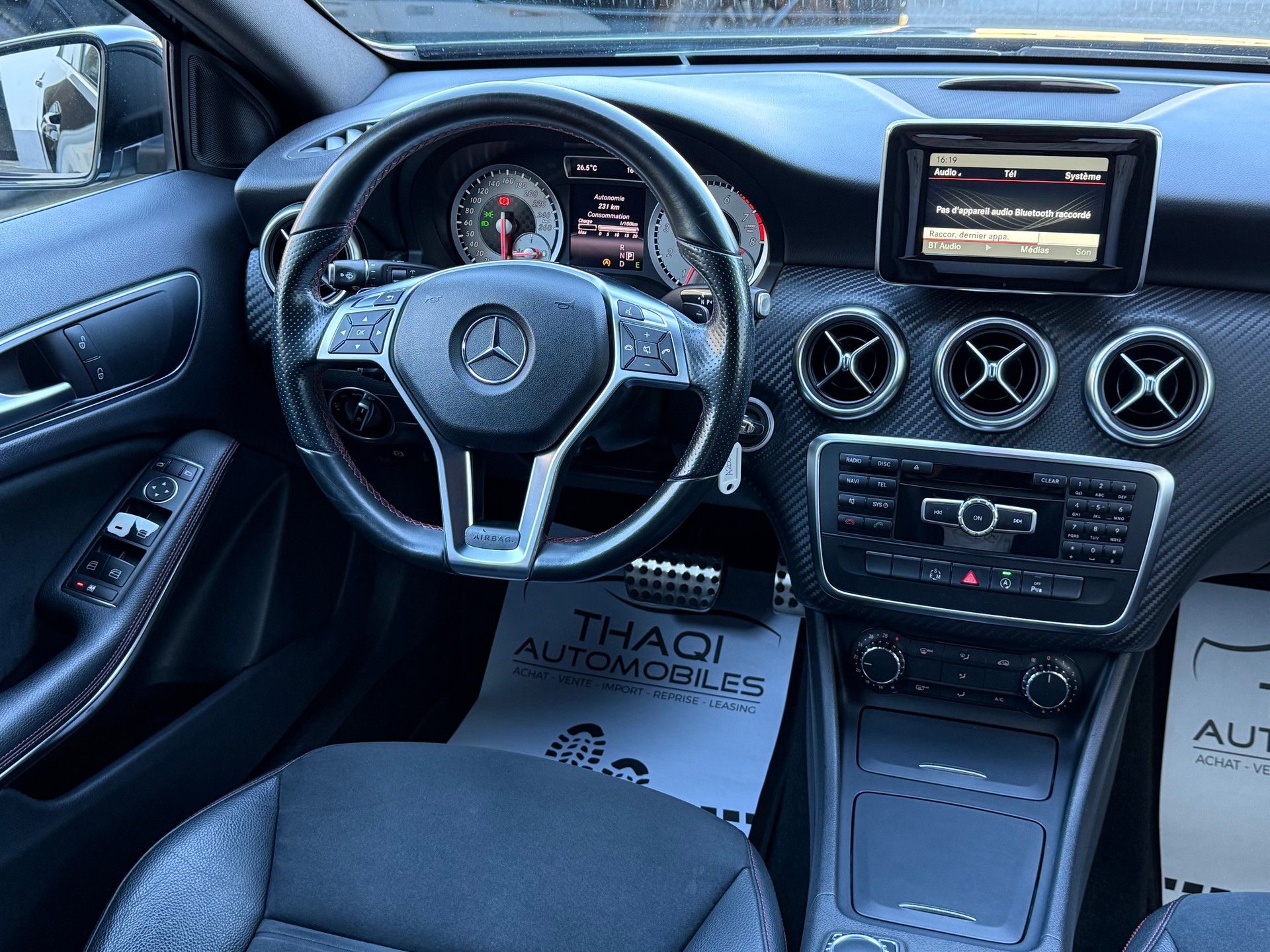 MERCEDES-BENZ A 200 AMG Line 7G-DCT-image-21