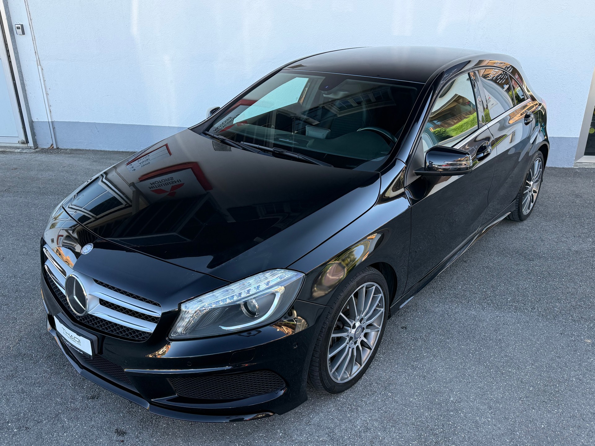 MERCEDES-BENZ A 200 AMG Line 7G-DCT-image-5