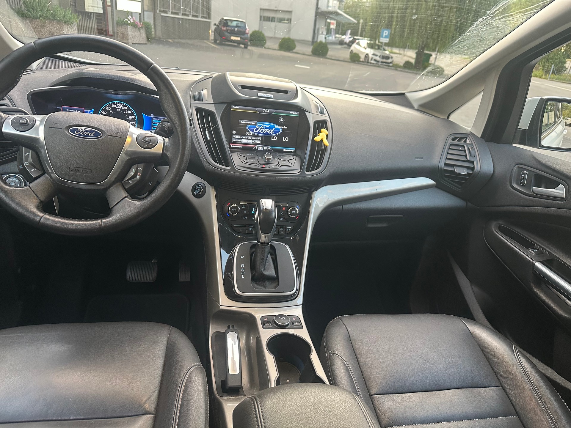 FORD C-Max 2.0 PHEV Energi CVT-image-12