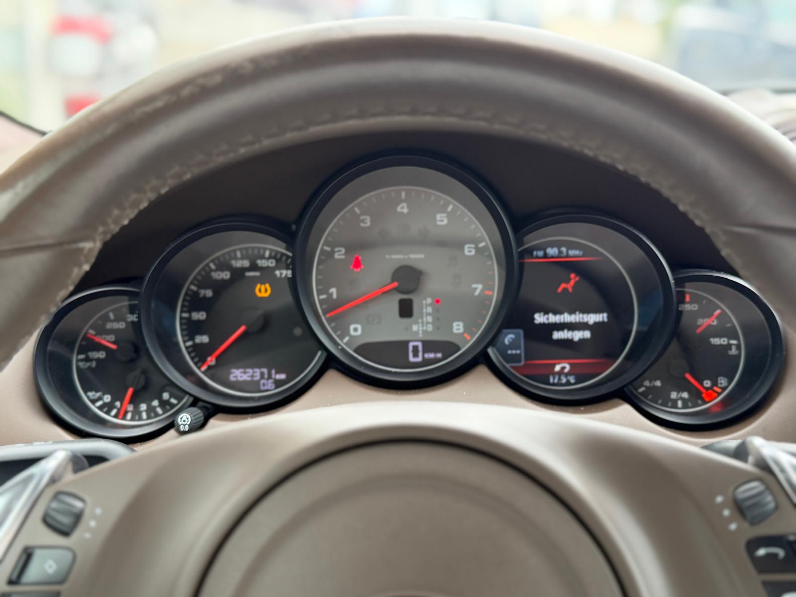 PORSCHE Cayenne S-image-8