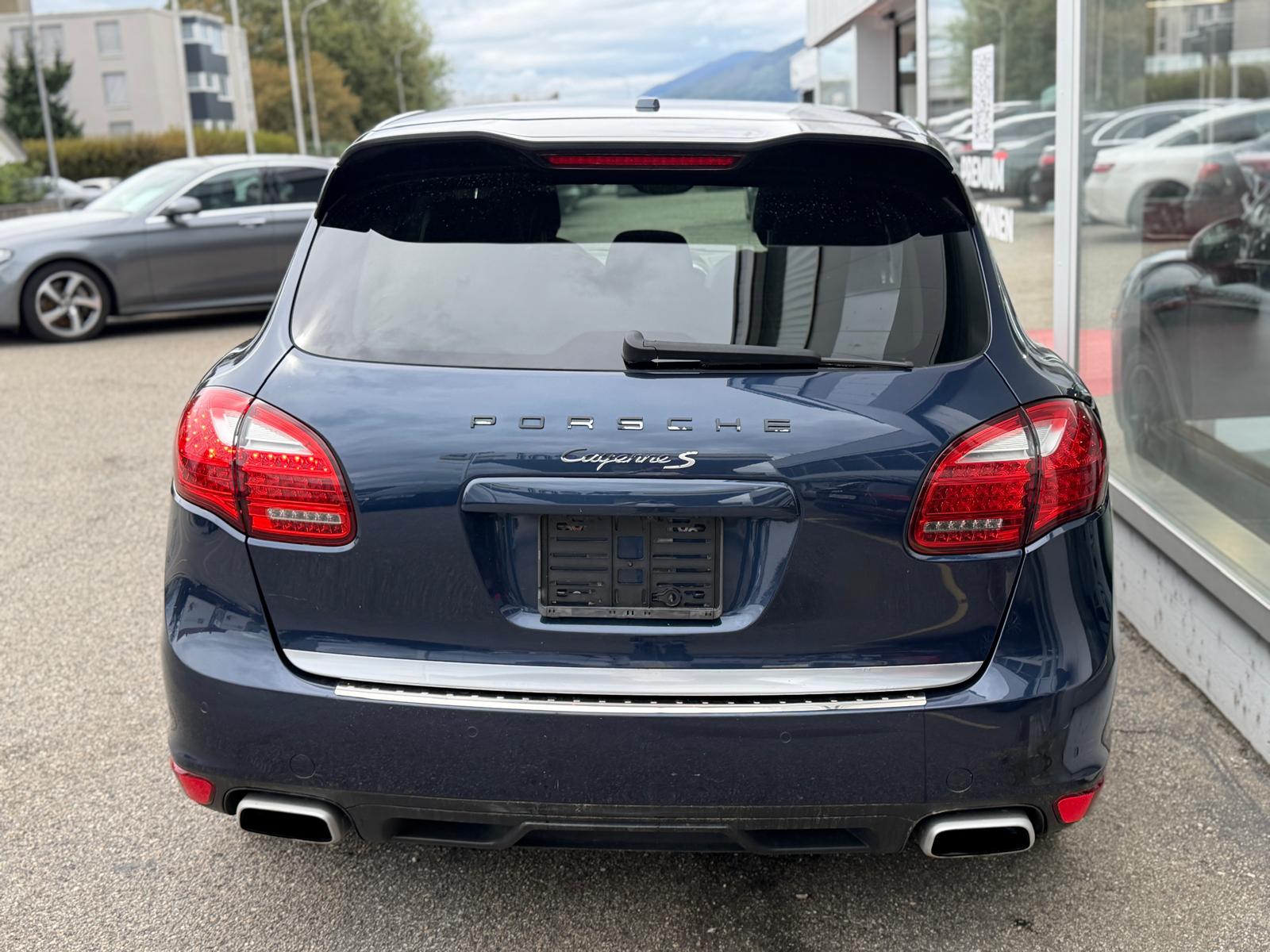 PORSCHE Cayenne S-image-4
