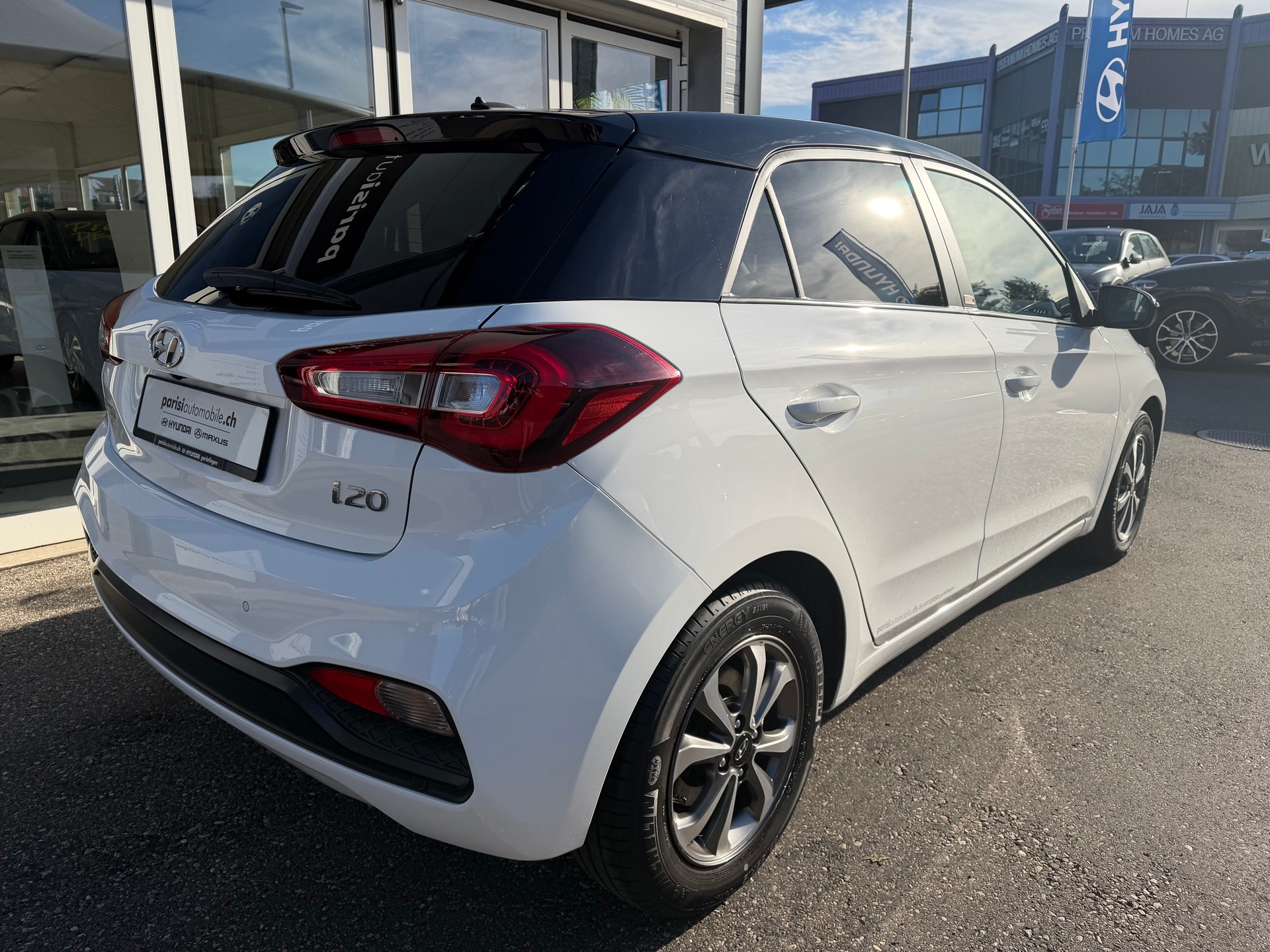 HYUNDAI i20 1.0 T-GDi Amplia-image-4