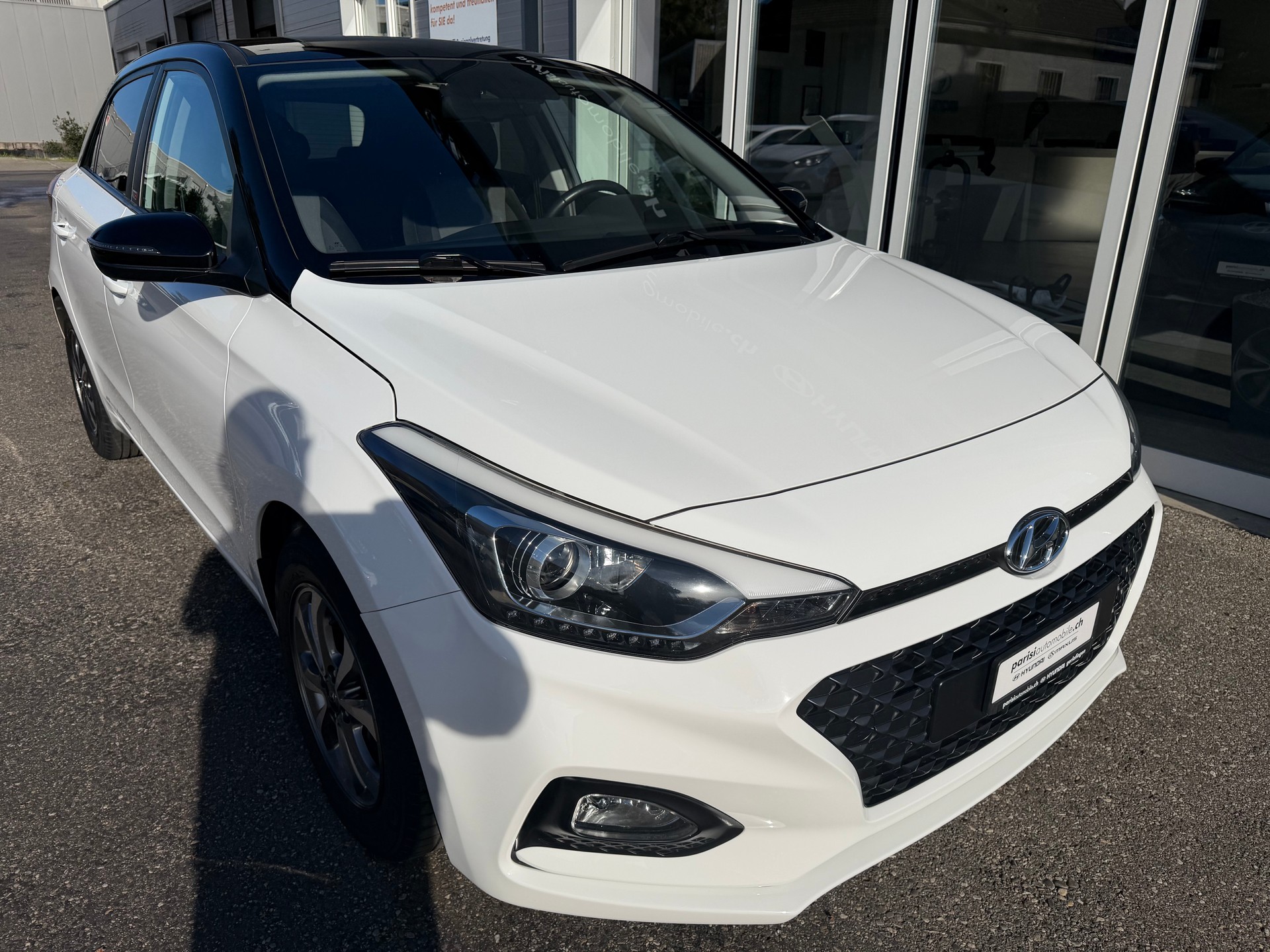 HYUNDAI i20 1.0 T-GDi Amplia-image-15