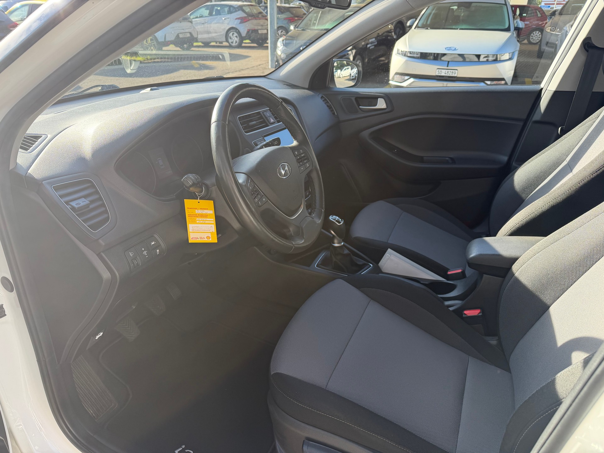 HYUNDAI i20 1.0 T-GDi Amplia-image-12