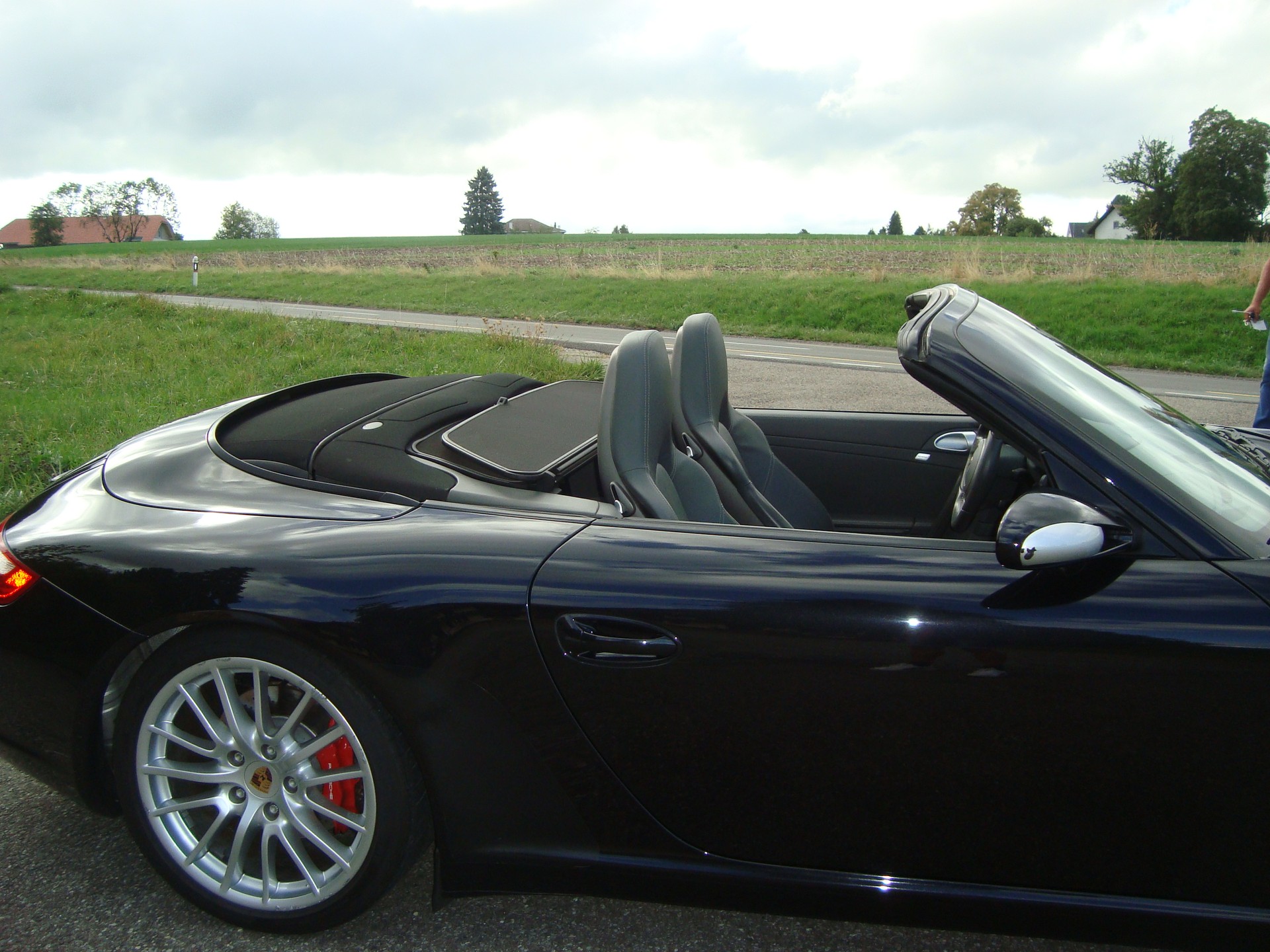 PORSCHE 911 Cabrio Carrera S-image-6