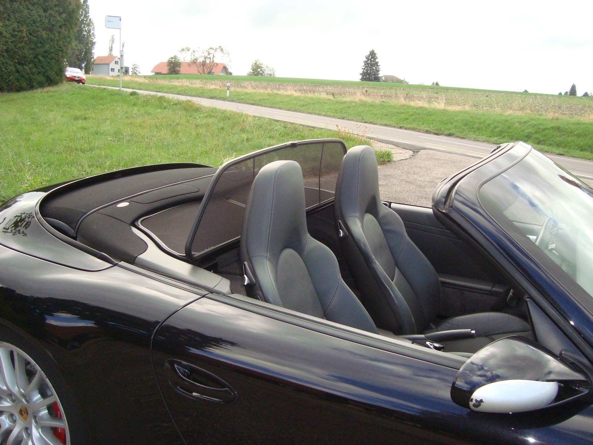 PORSCHE 911 Cabrio Carrera S-image-7