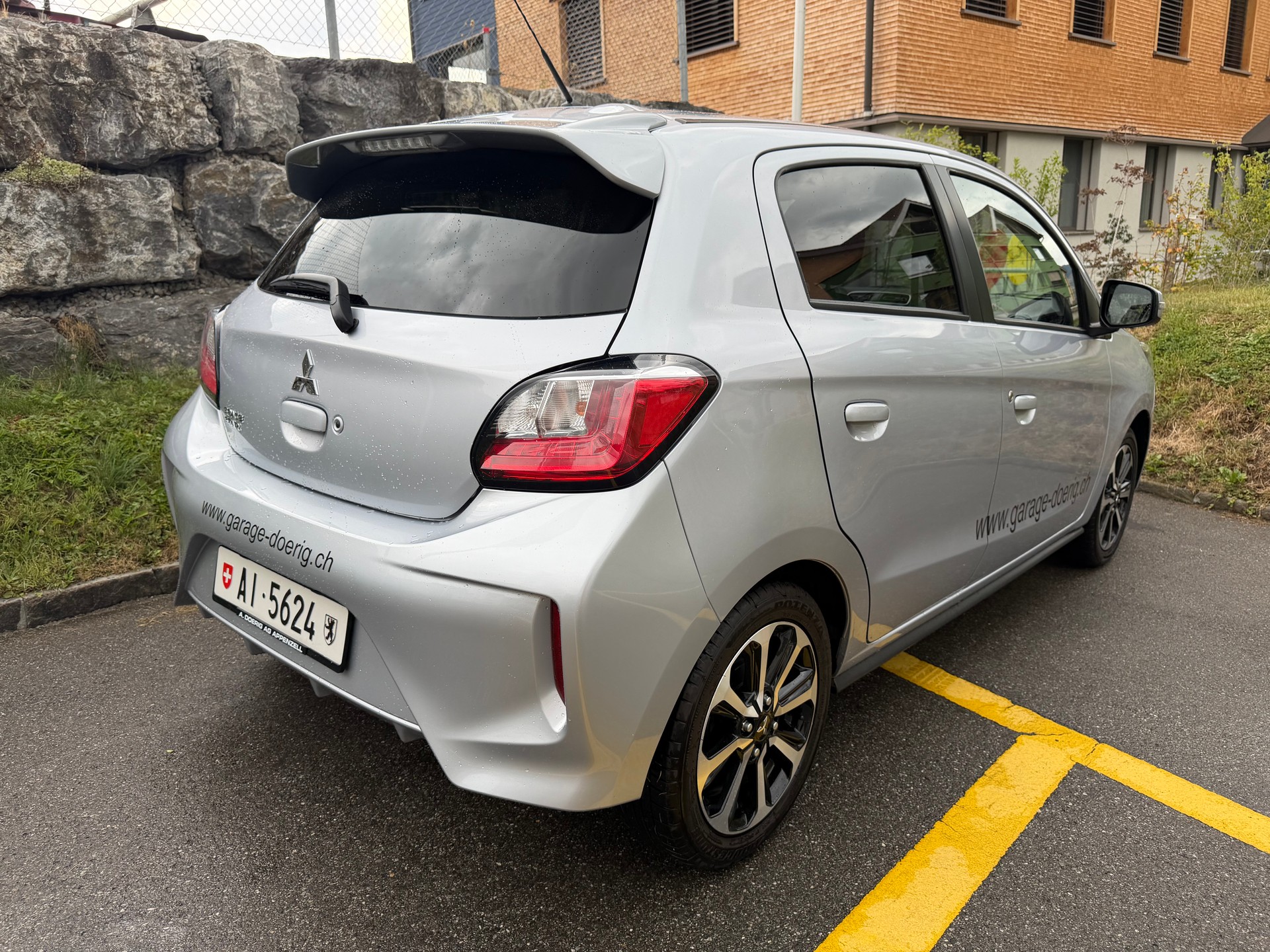 MITSUBISHI Space Star 1.2 CVT Intense+-image-4