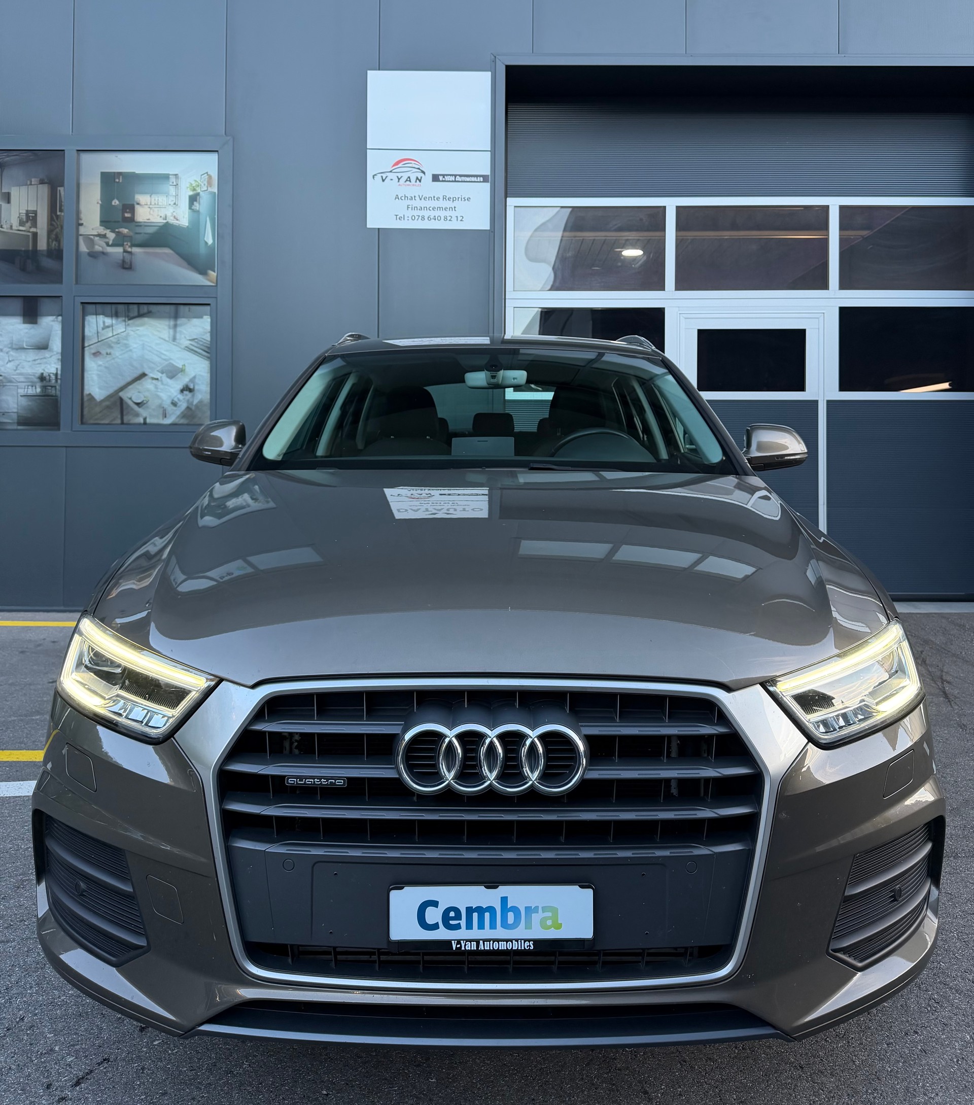 AUDI Q3 2.0 TFSI sport quattro S-tronic-image-2