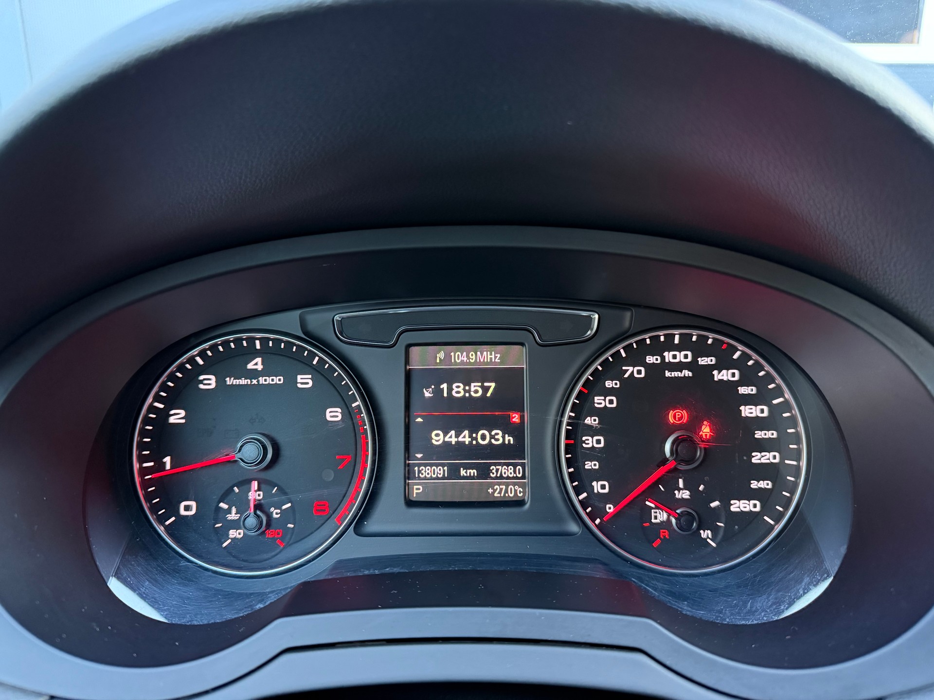 AUDI Q3 2.0 TFSI sport quattro S-tronic-image-13