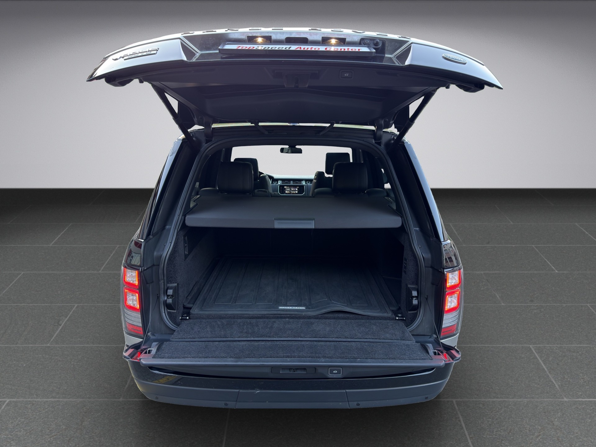 LAND ROVER Range Rover 4.4 SDV8 Vogue Automatic-image-13