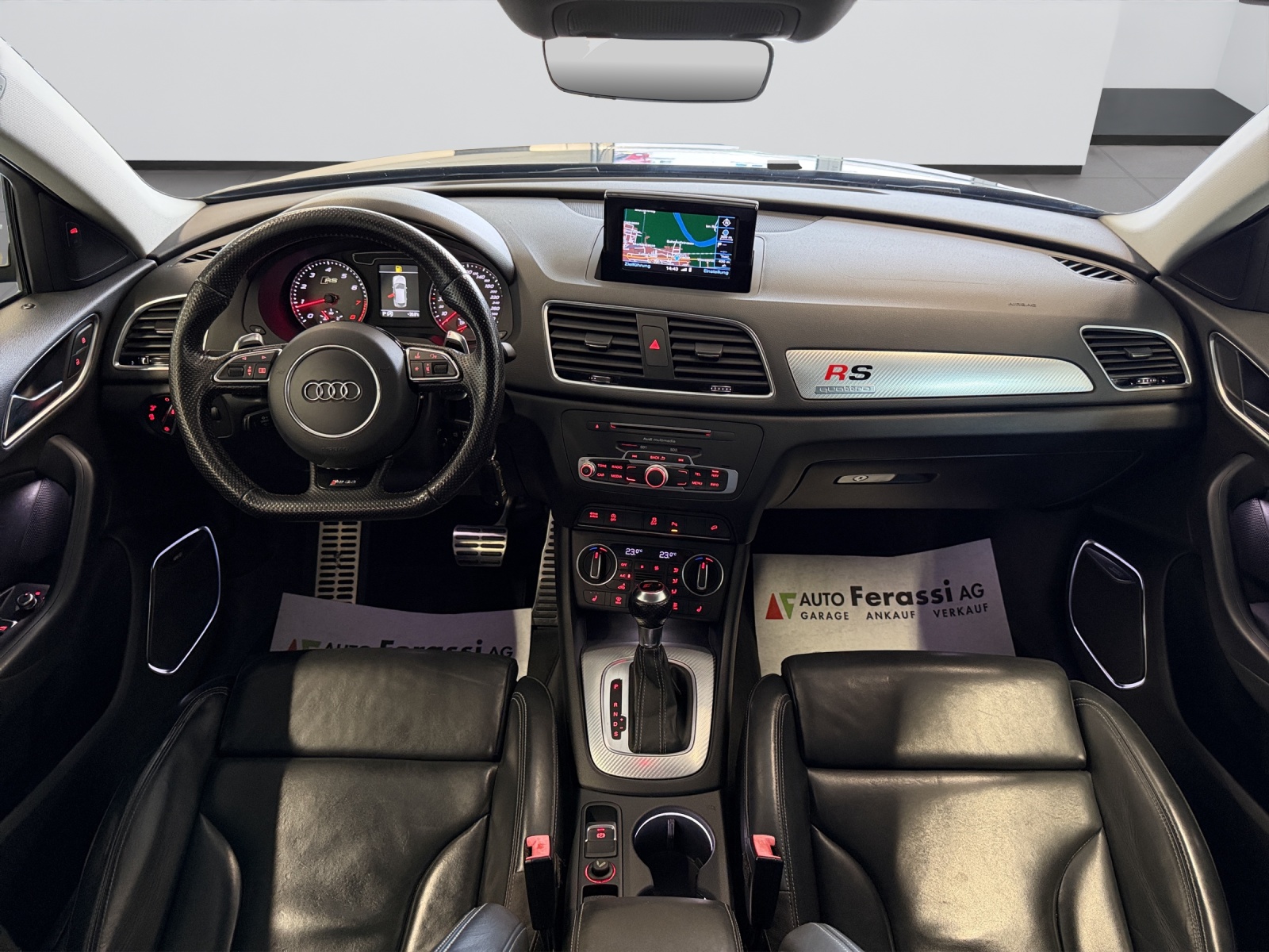 AUDI RS Q3 2.5 TFSI quattro S-tronic-image-11