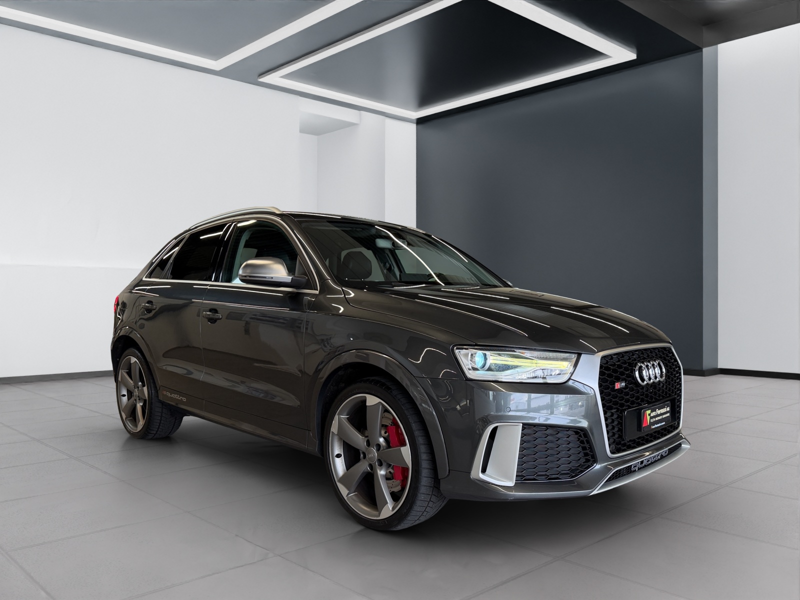 AUDI RS Q3 2.5 TFSI quattro S-tronic-image-6