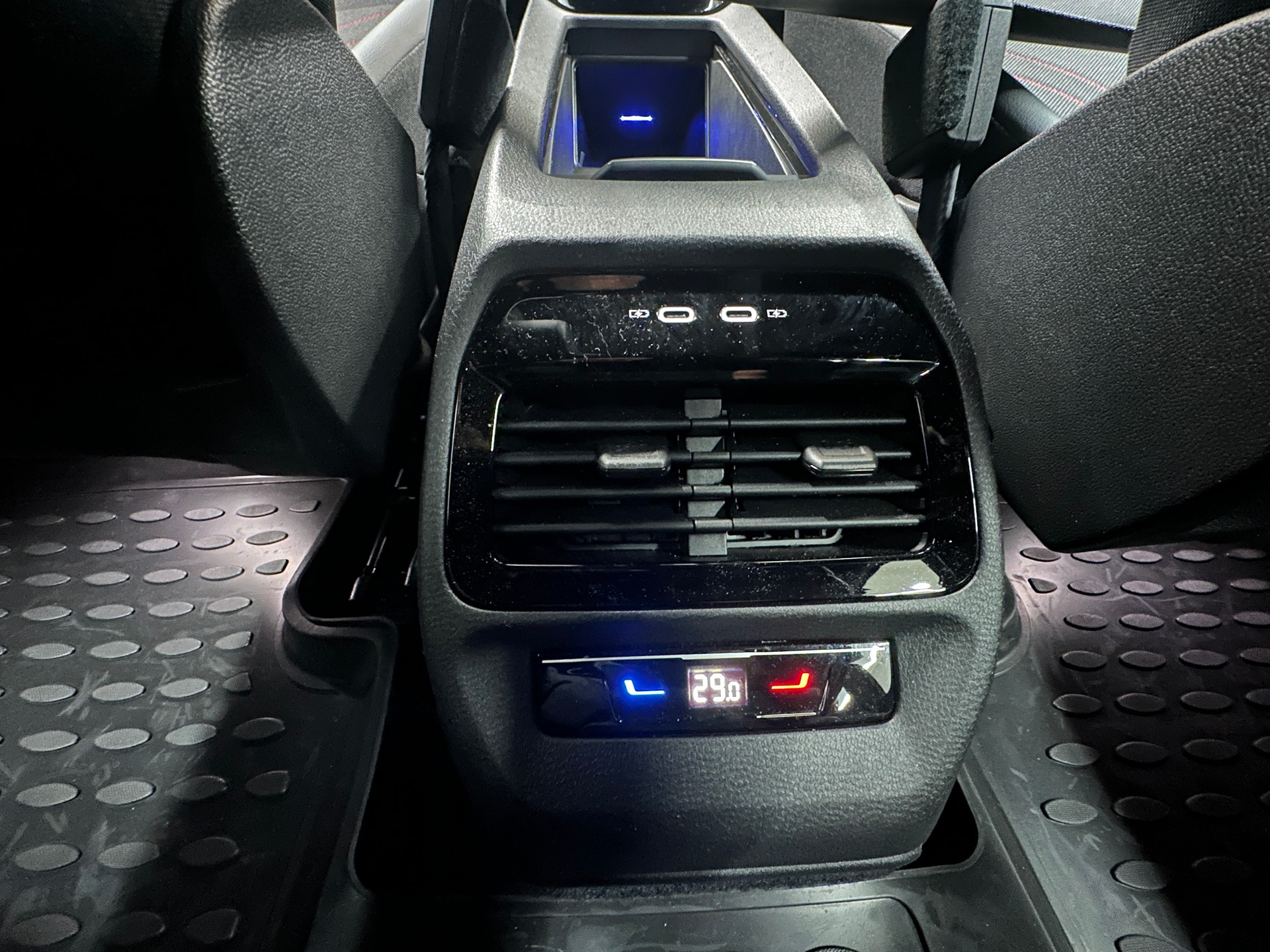 VW ID.4 GTX 77 kWh 4Motion-image-11