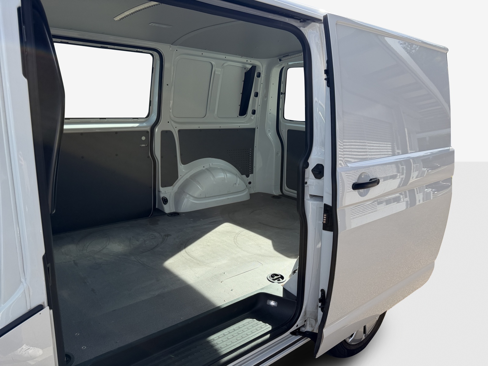 VW T6.1 2.0 TDI-image-11