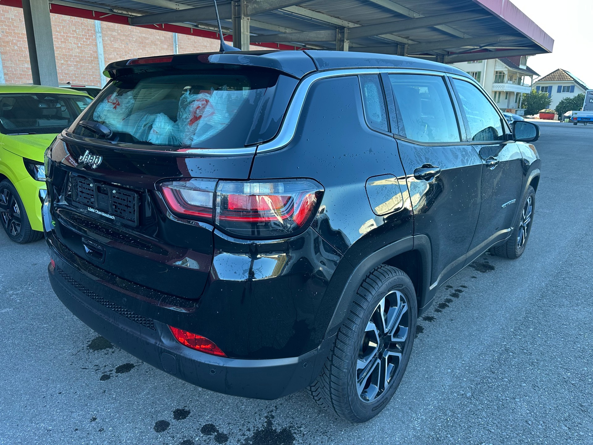 JEEP Compass 4x2 1.5 T MHEV Swiss Altitude-image-2