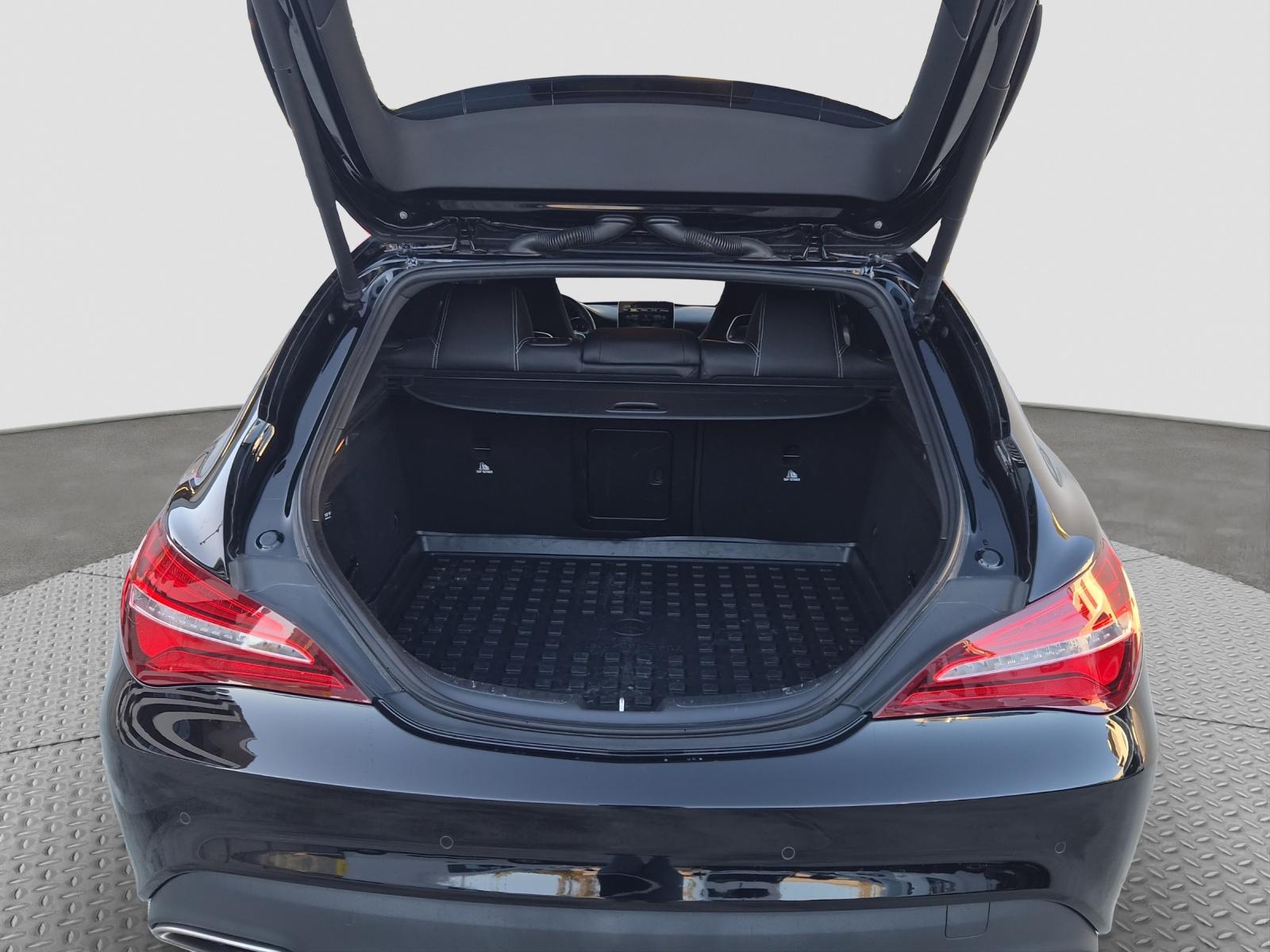 MERCEDES-BENZ CLA 200 Night Star Shooting Brake-image-9
