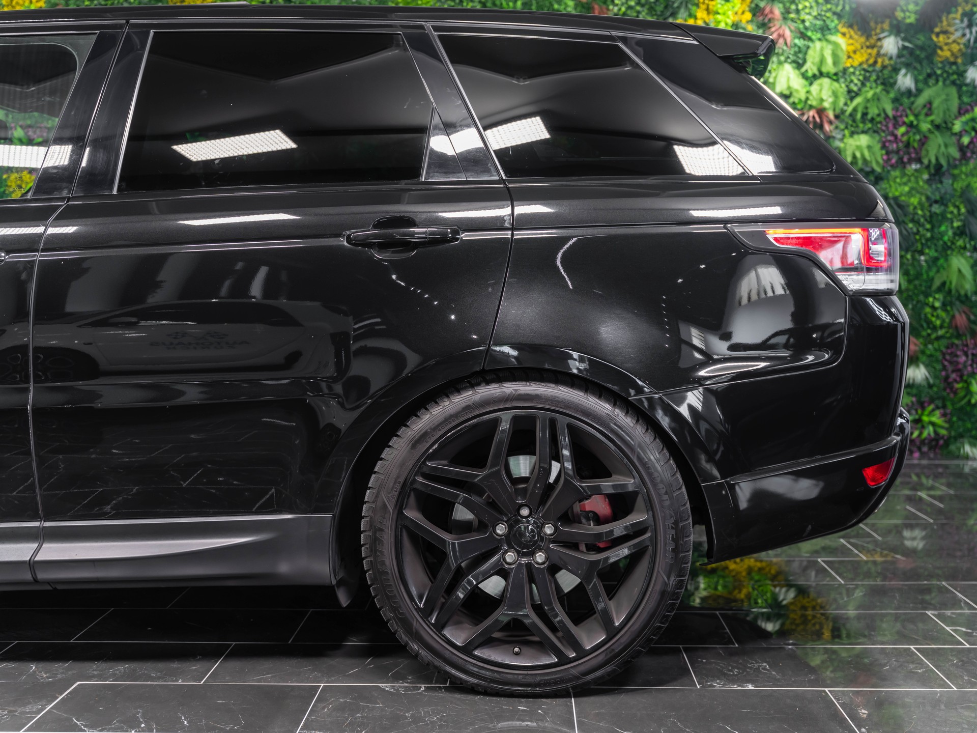 LAND ROVER Range Rover Sport 3.0 SDV6 Autobiography Automatic-image-3