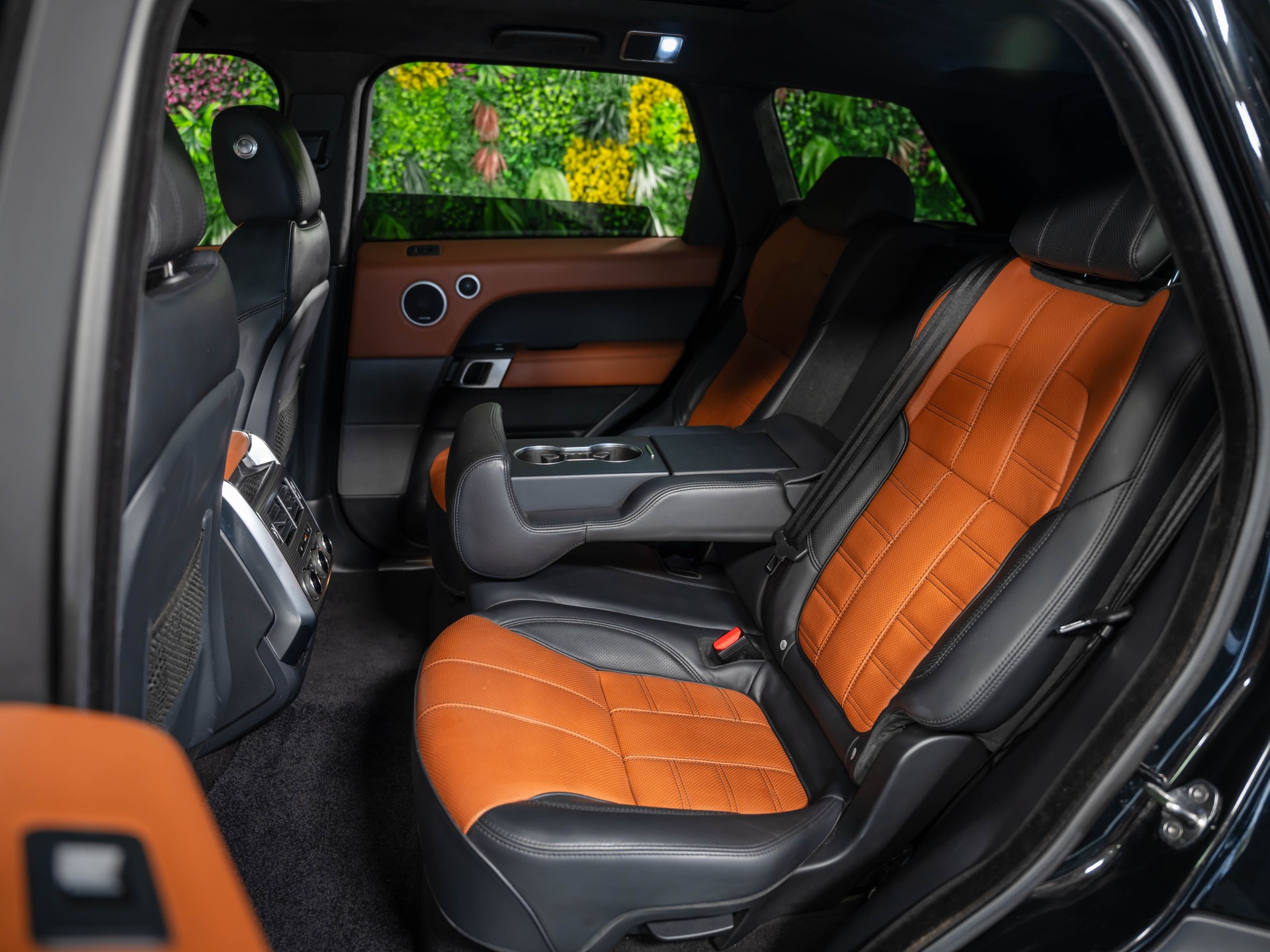 LAND ROVER Range Rover Sport 3.0 SDV6 Autobiography Automatic-image-11
