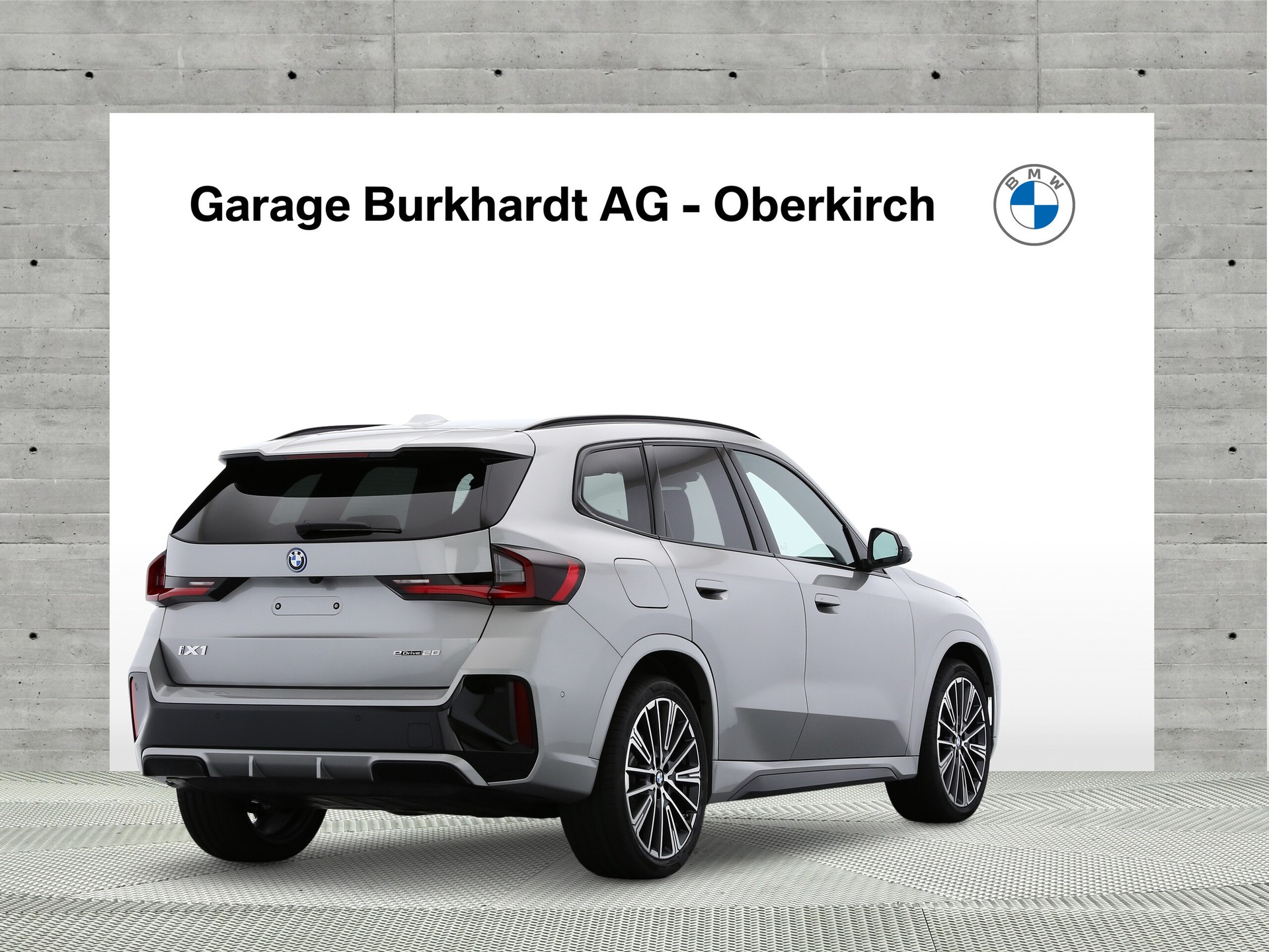 BMW iX1 eDrive 20 M Sport-image-1