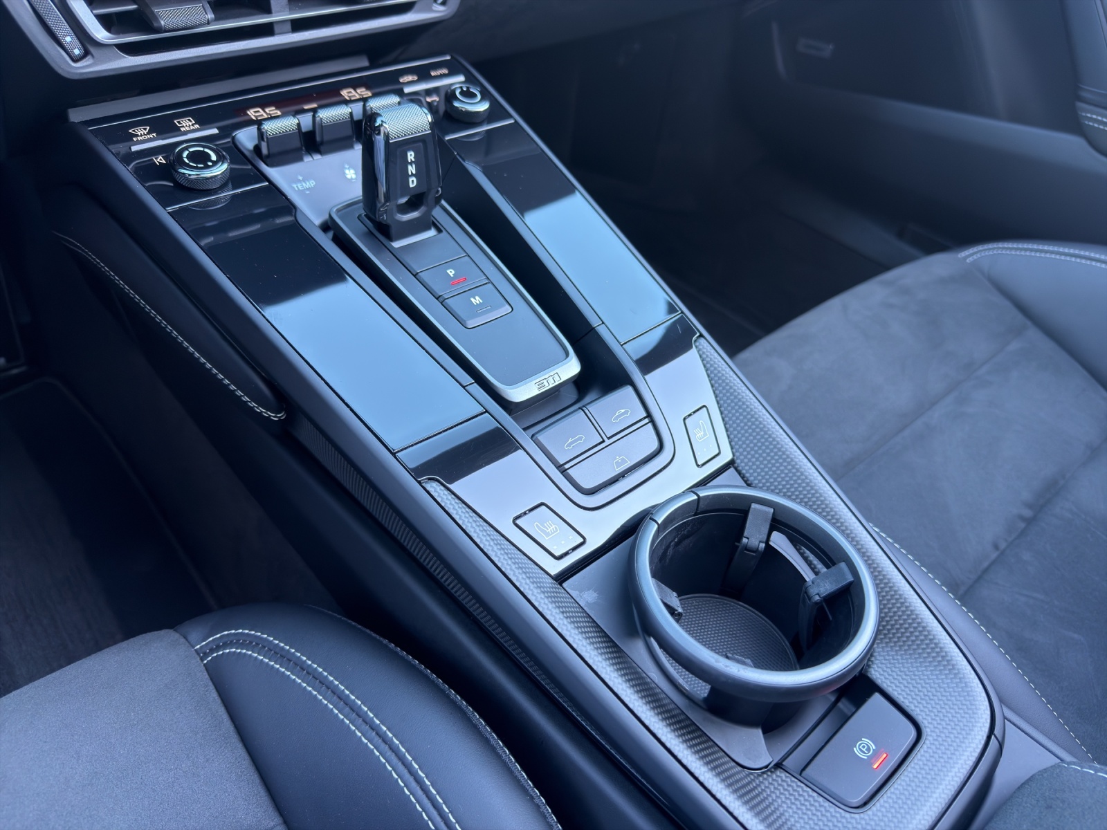PORSCHE 911 Cabriolet 3.0 Carrera GTS PDK / CH-Auslieferung-image-19