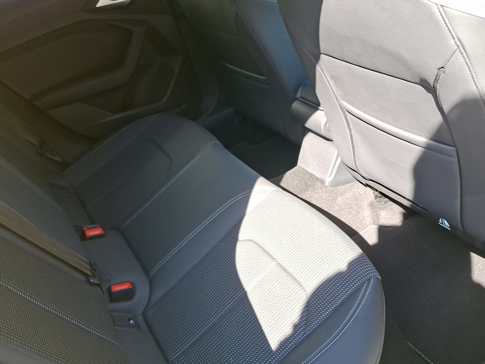 AUDI A1 Sportback 30 TFSI S Line Attraction S-tronic-image-13