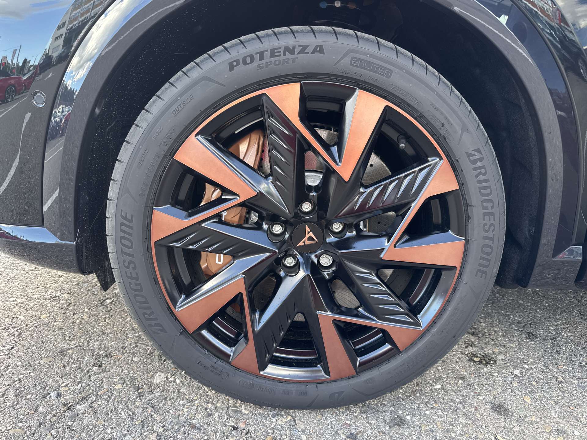 CUPRA Formentor 2.0TSI Extreme 333PS 4Drive DSG-Automat-image-8