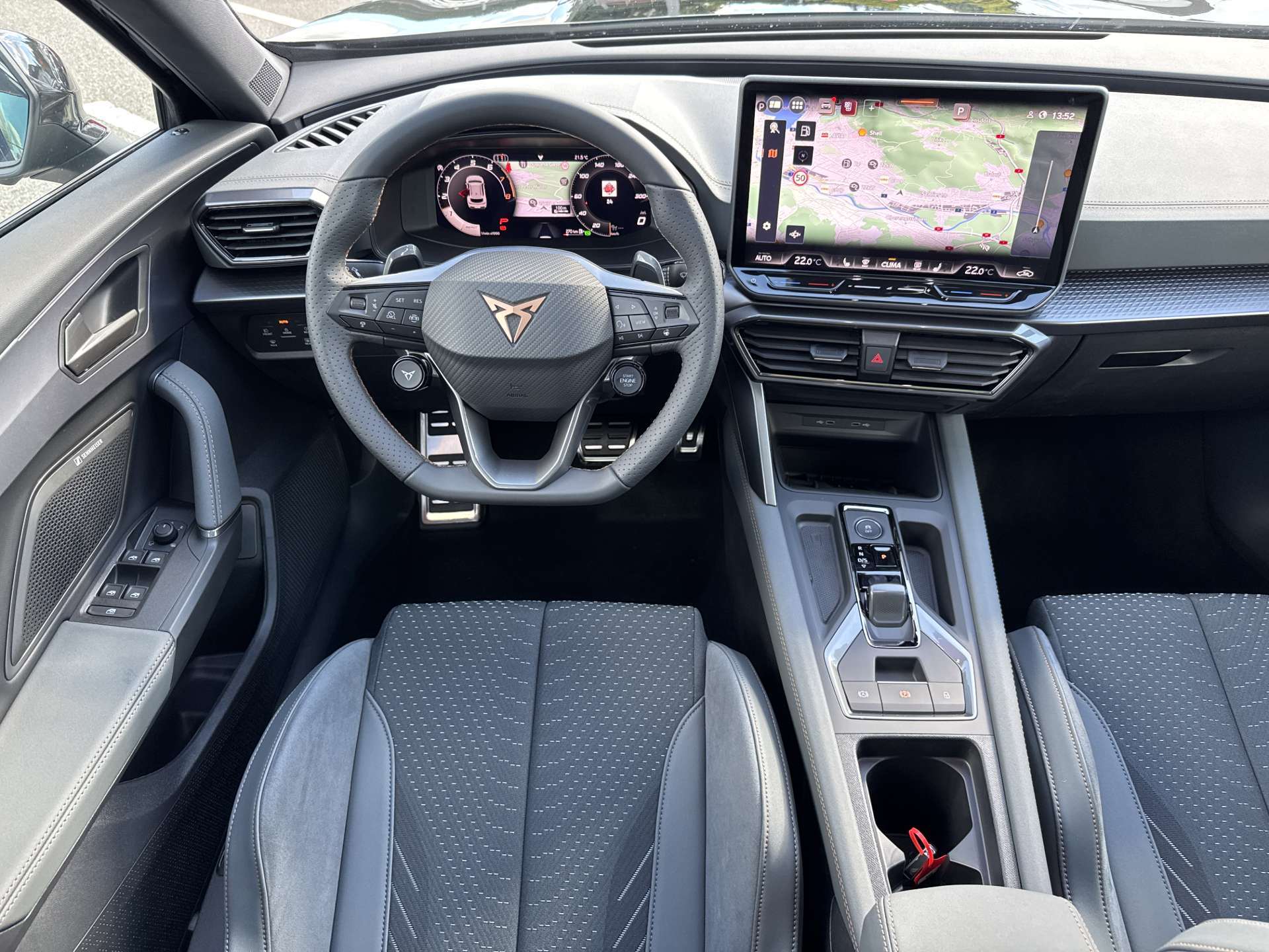 CUPRA Formentor 2.0TSI Extreme 333PS 4Drive DSG-Automat-image-4