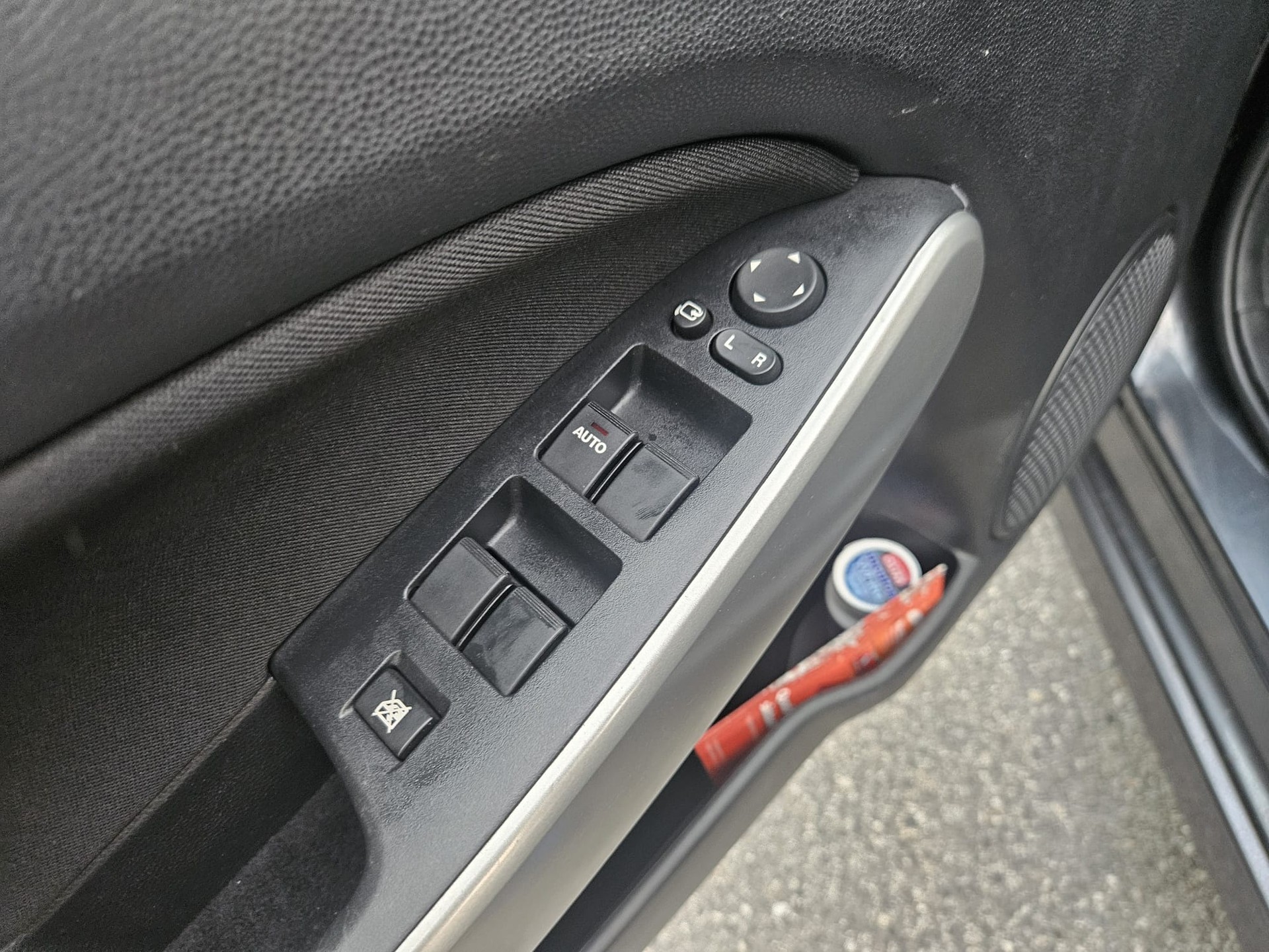 MAZDA 2 1.5i 16V Sport-image-9