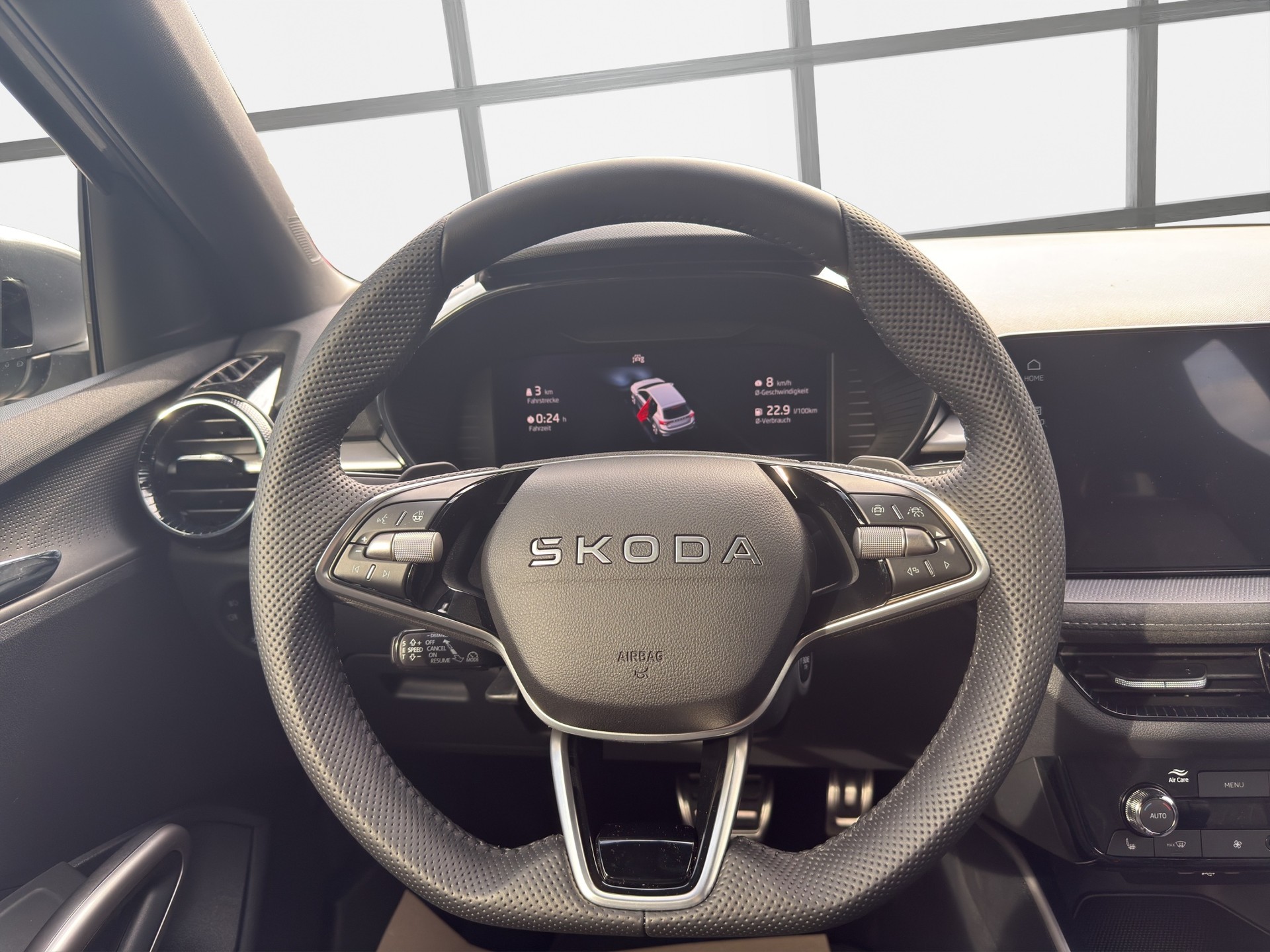 SKODA Fabia 1.0 TSI Dynamic DSG-image-9
