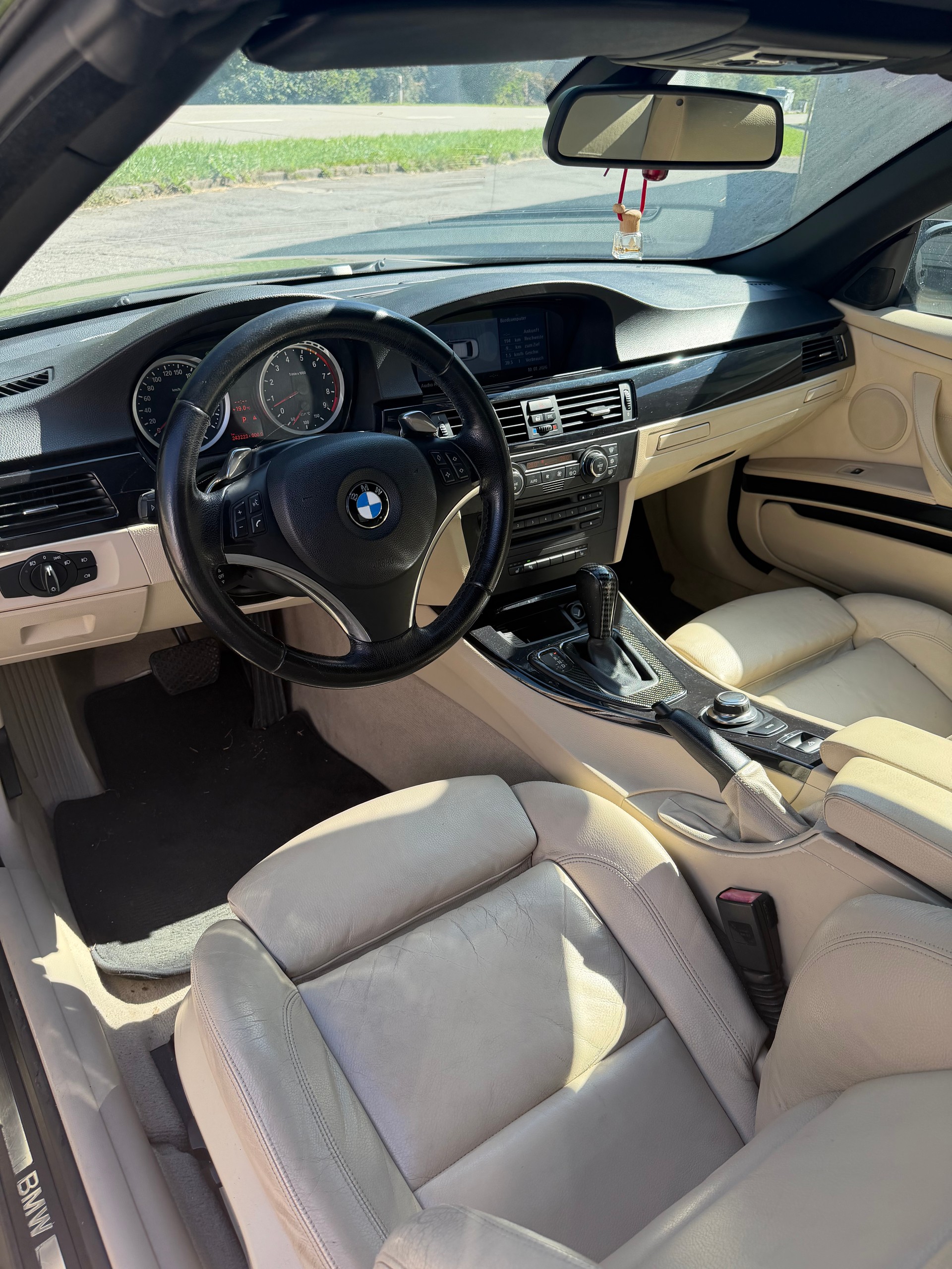 BMW 335i Grail Ab Kat.-image-4