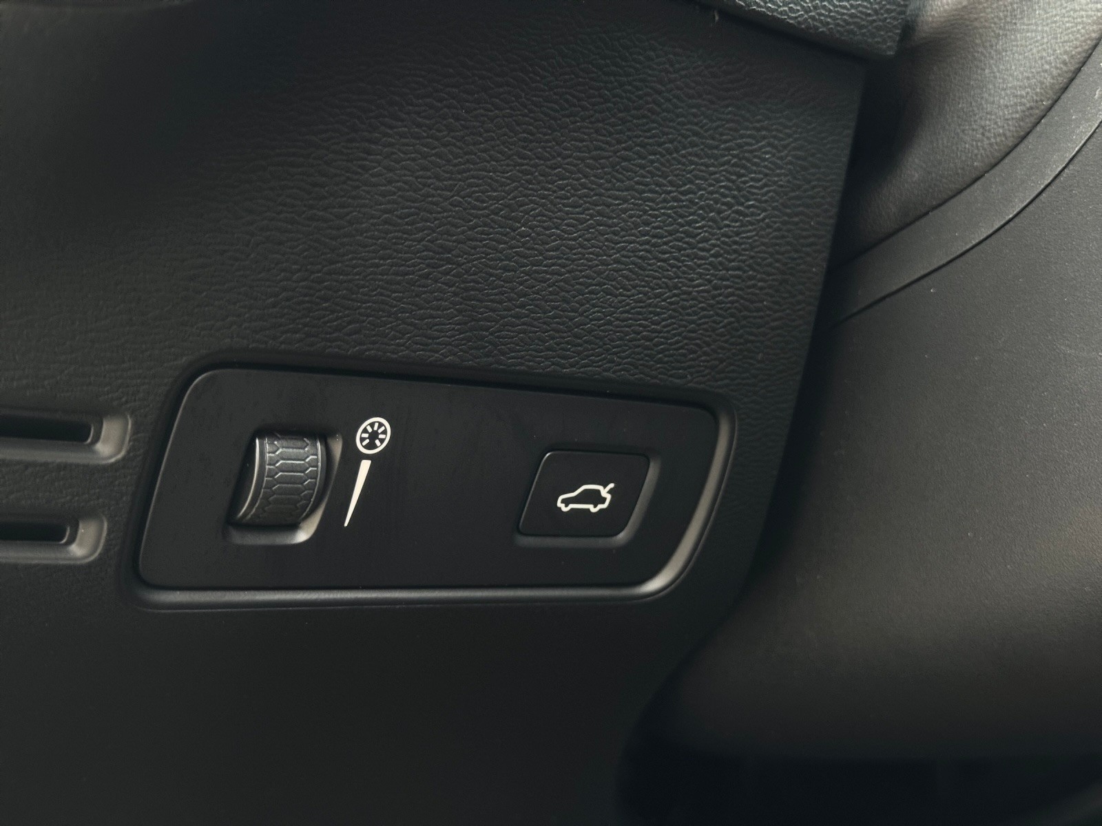VOLVO XC40 D3 Geartronic *Rückfahrkamera*Sitzheizung inkl. Lenkradheizung uvm.*-image-20