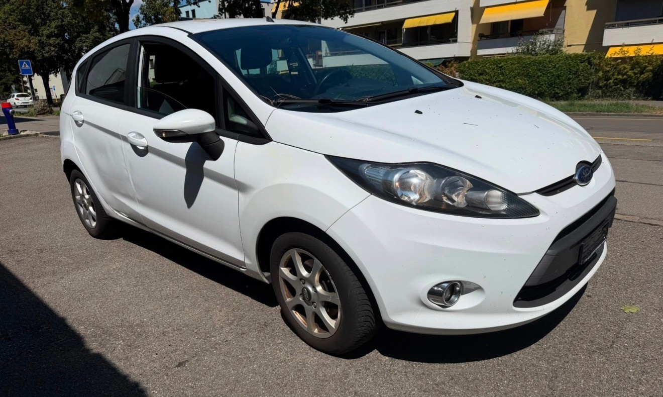 FORD Fiesta 1.6 16V TDCi Trend-image-2