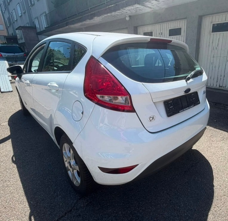 FORD Fiesta 1.6 16V TDCi Trend-image-5