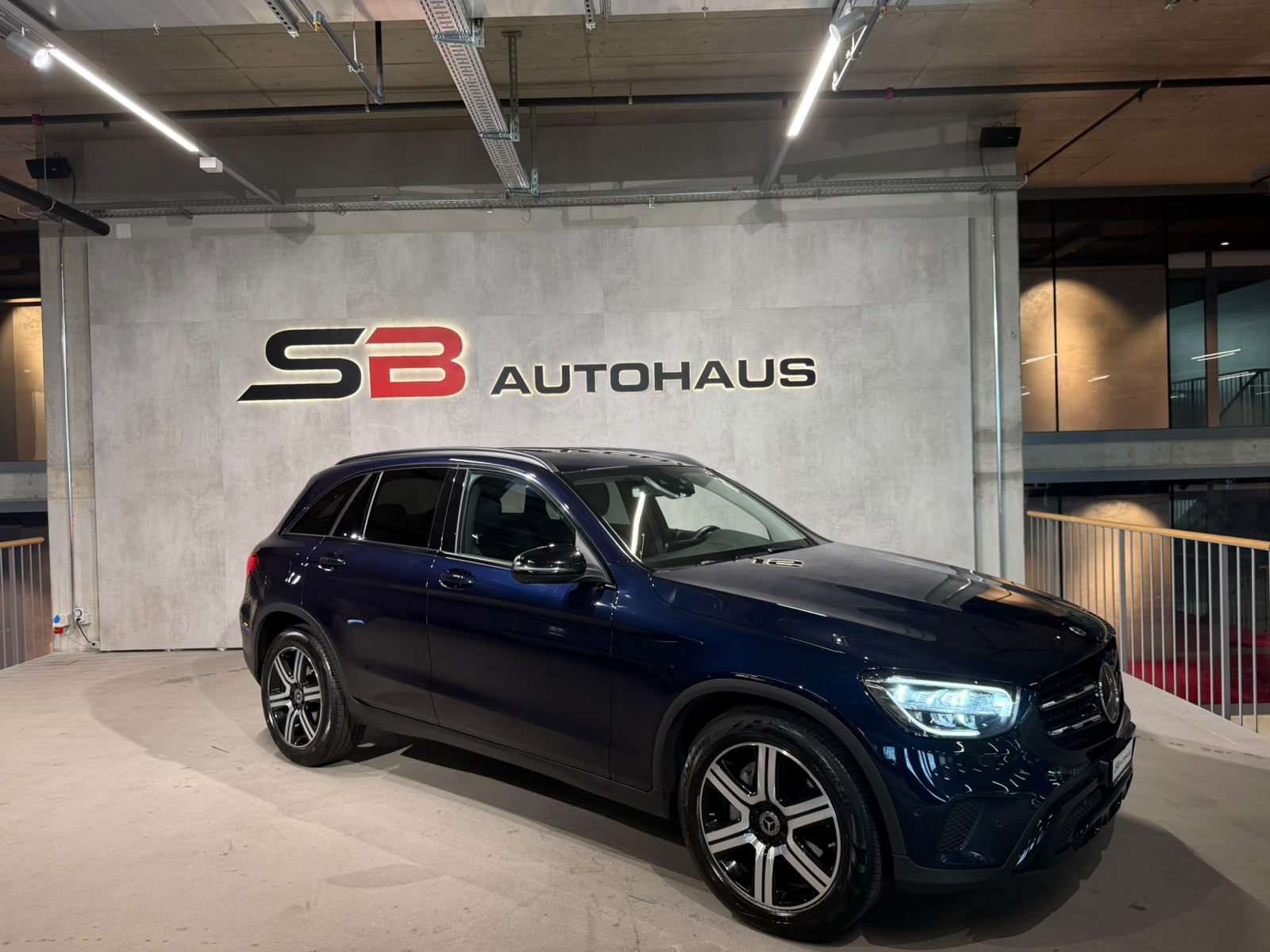 MERCEDES-BENZ GLC 220 d 4Matic 9G-Tronic (CH)-showroom-element-1
