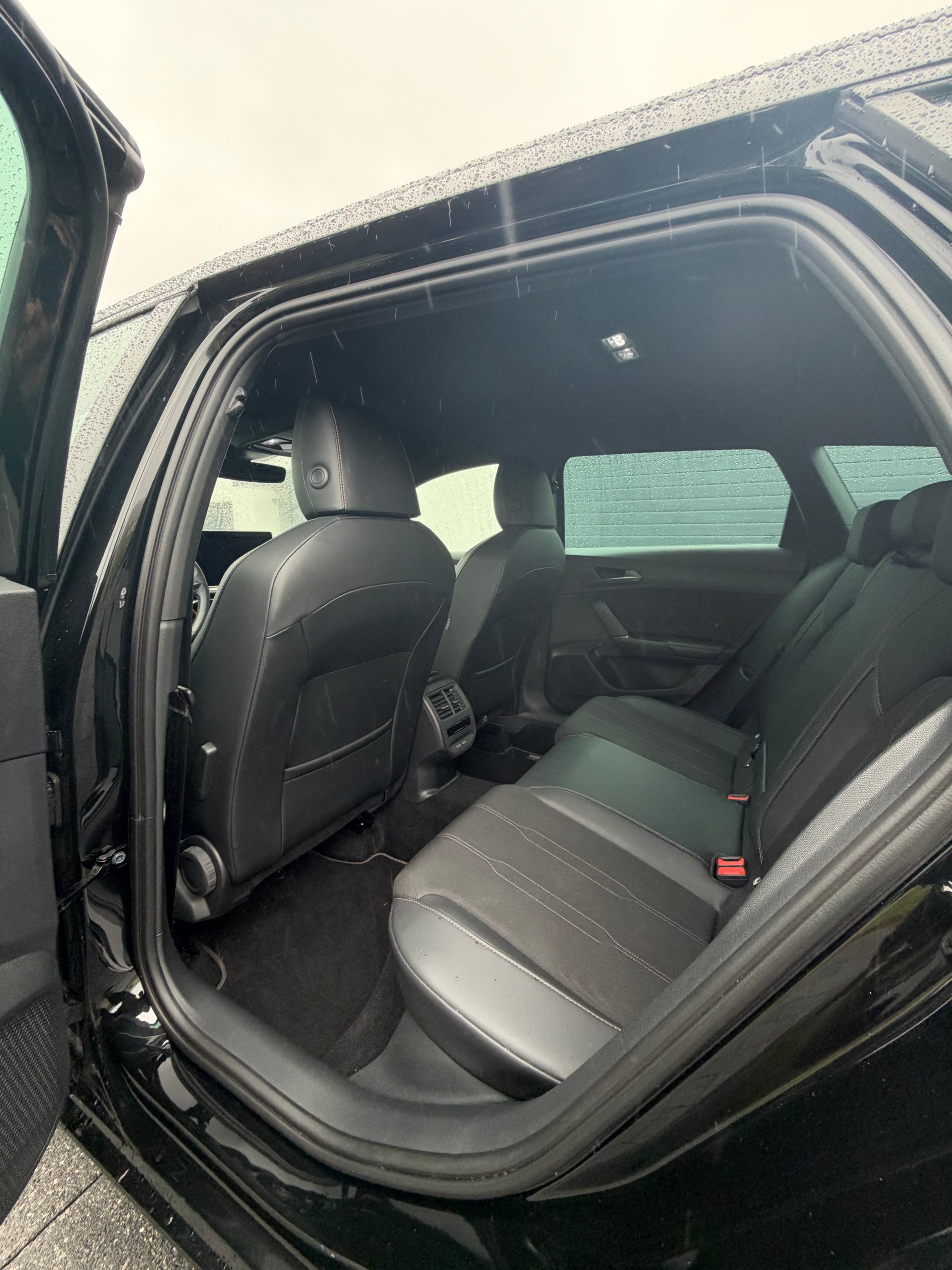 CUPRA LEON ST 1.5 eTSI DSG-image-8