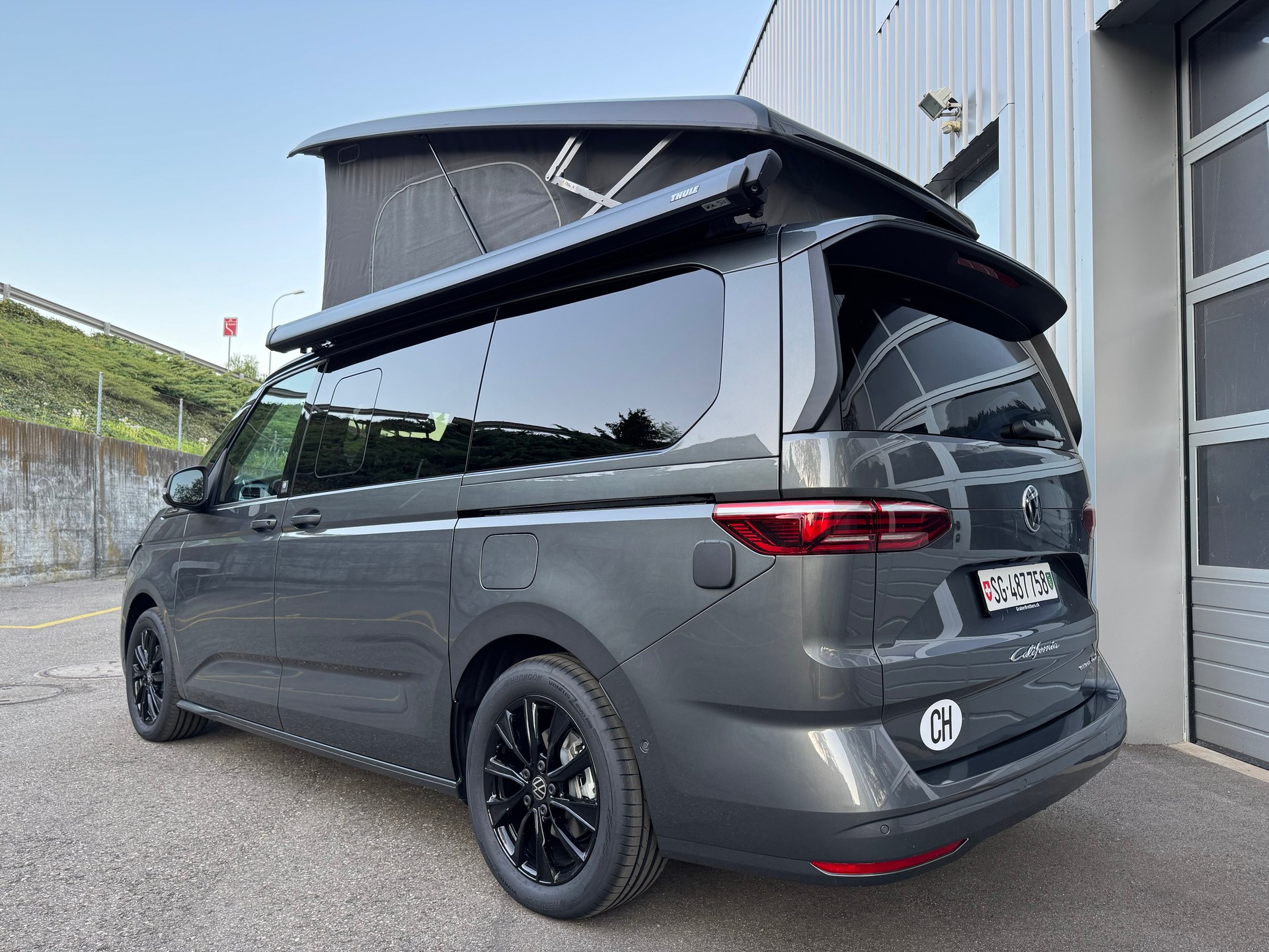 VW 1.5 TSI eHybrid Ocean 4Motion Liberty DSG-image-1