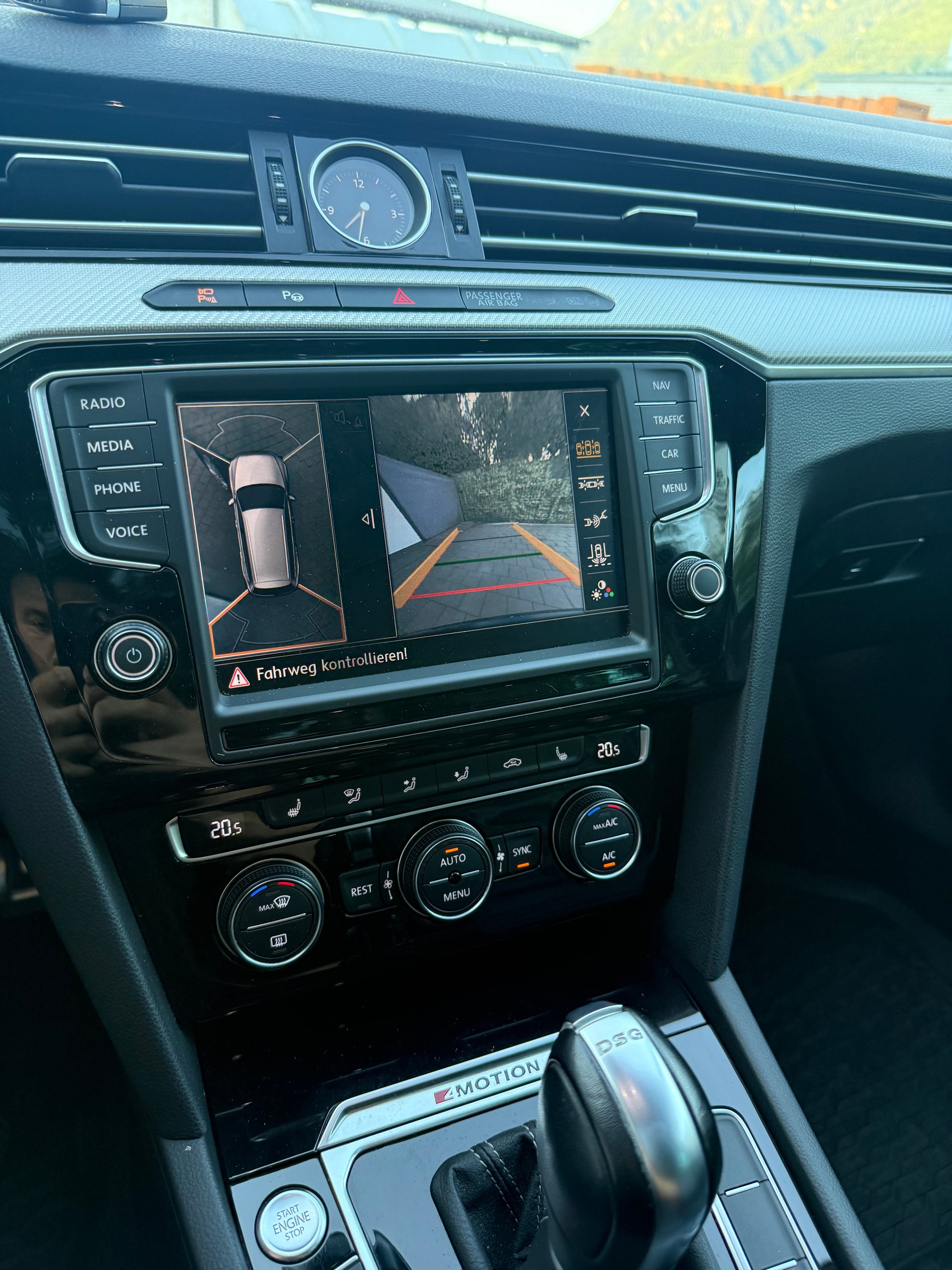 VW Passat Variant 2.0 TDI BMT High. DSG 4Motion-image-19