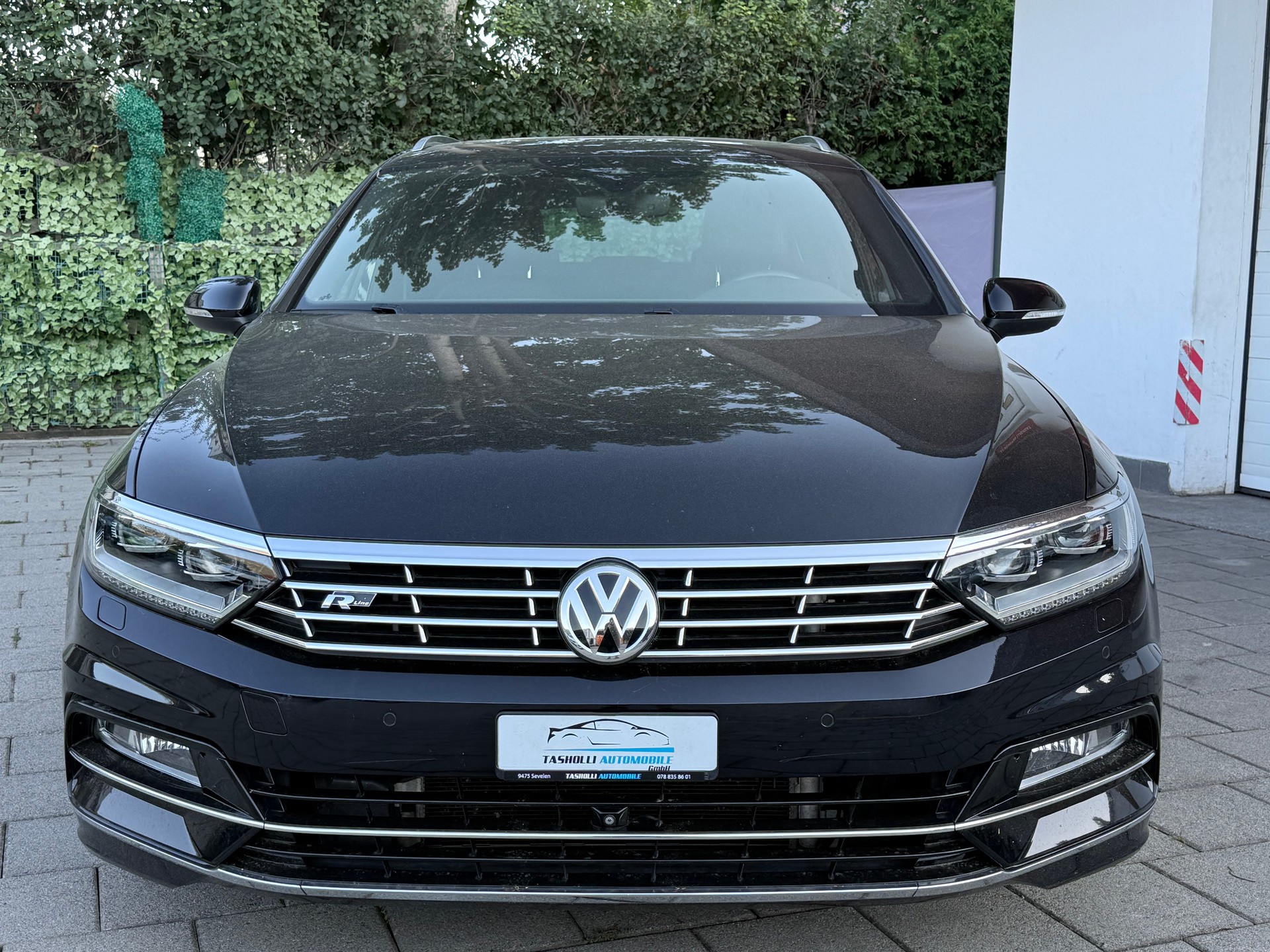 VW Passat Variant 2.0 TDI BMT High. DSG 4Motion-image-2