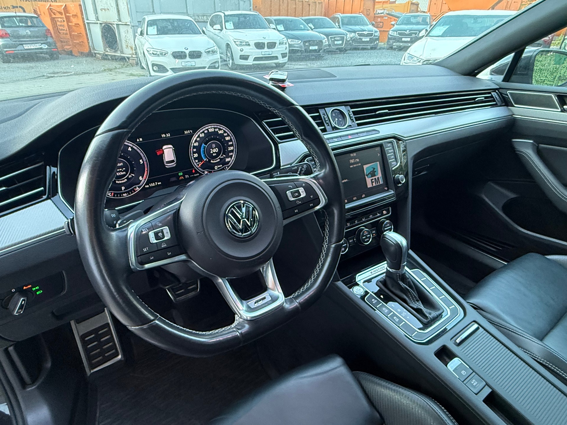VW Passat Variant 2.0 TDI BMT High. DSG 4Motion-image-17