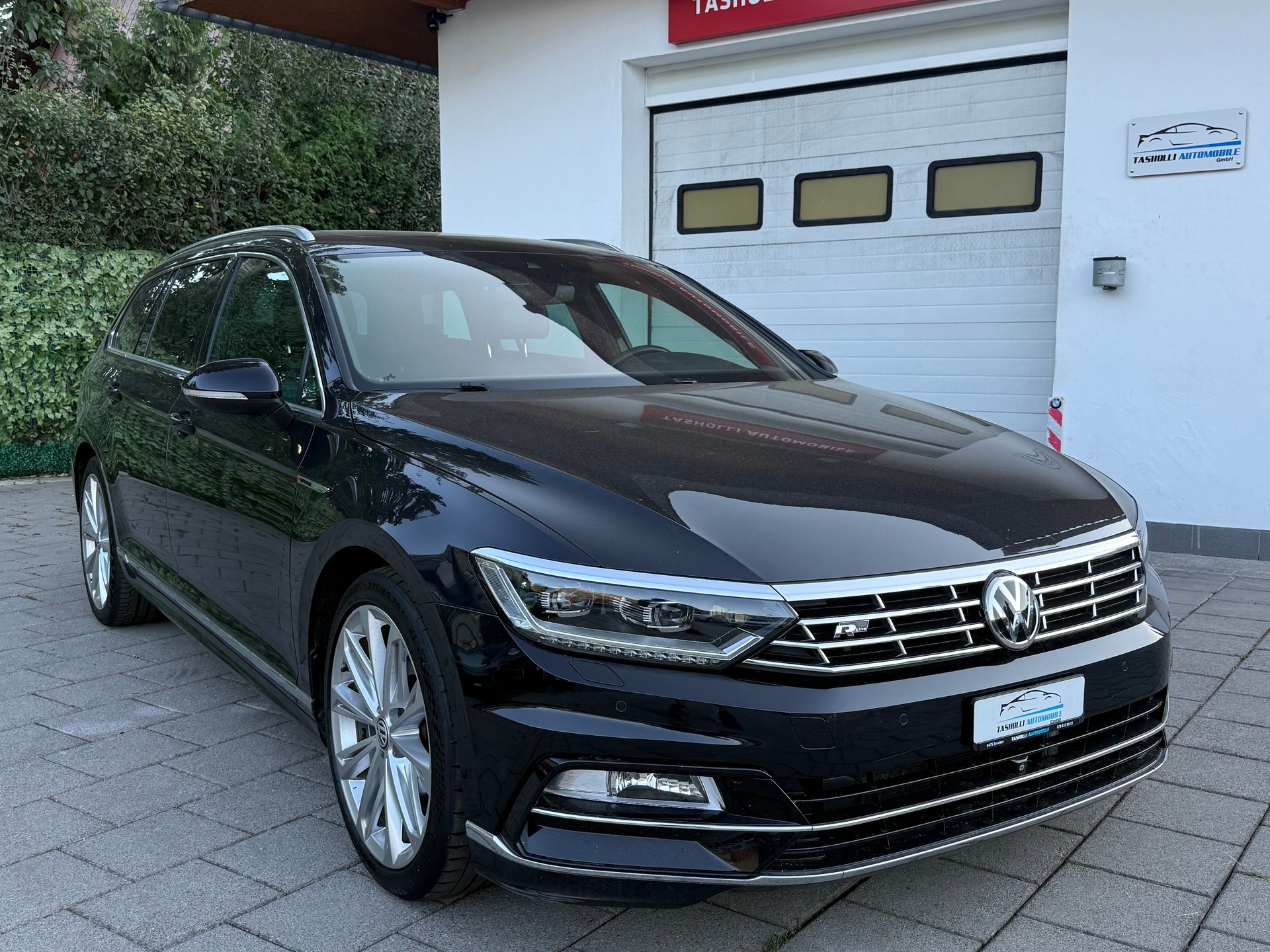VW Passat Variant 2.0 TDI BMT High. DSG 4Motion-image-1