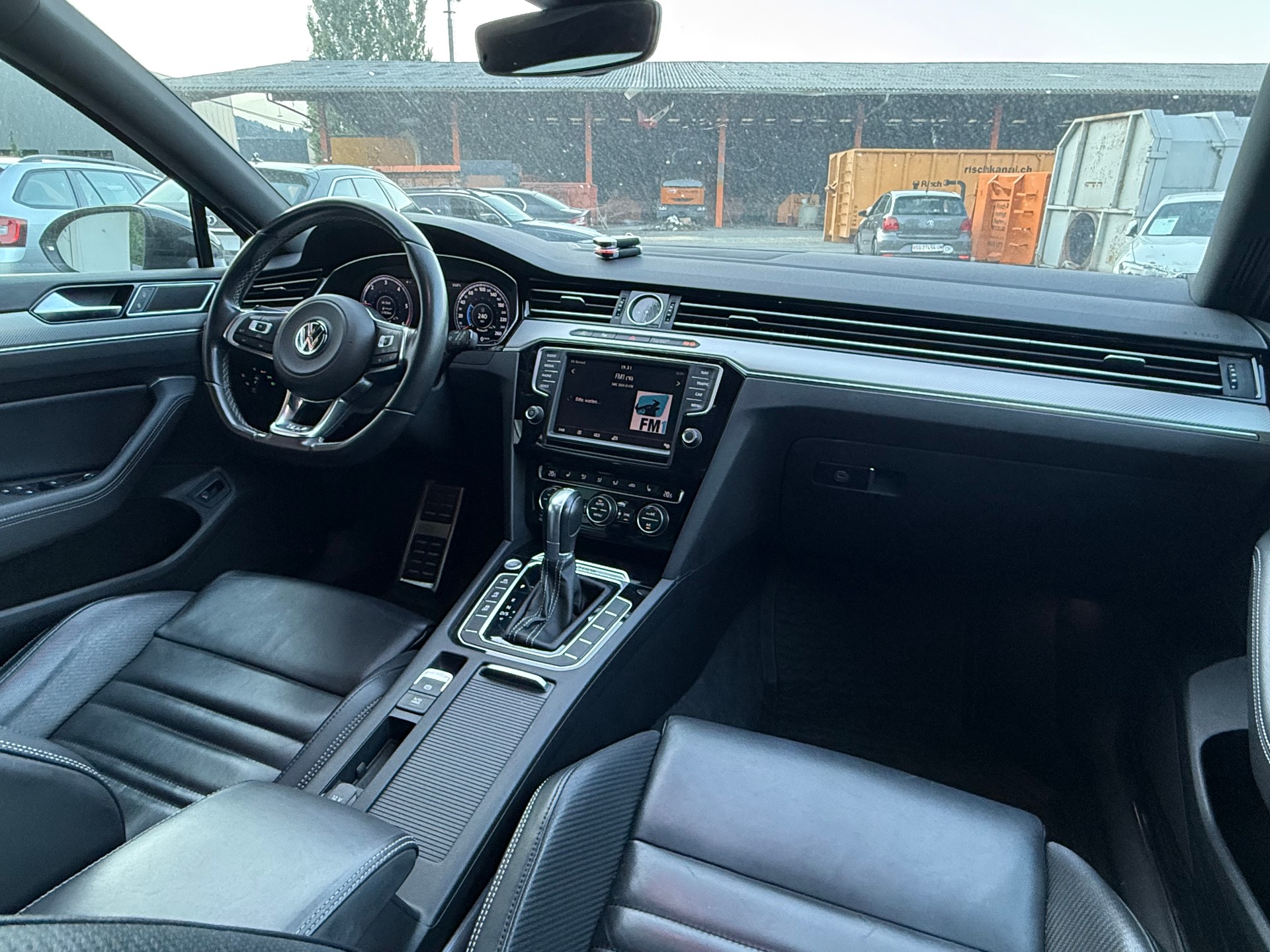 VW Passat Variant 2.0 TDI BMT High. DSG 4Motion-image-10