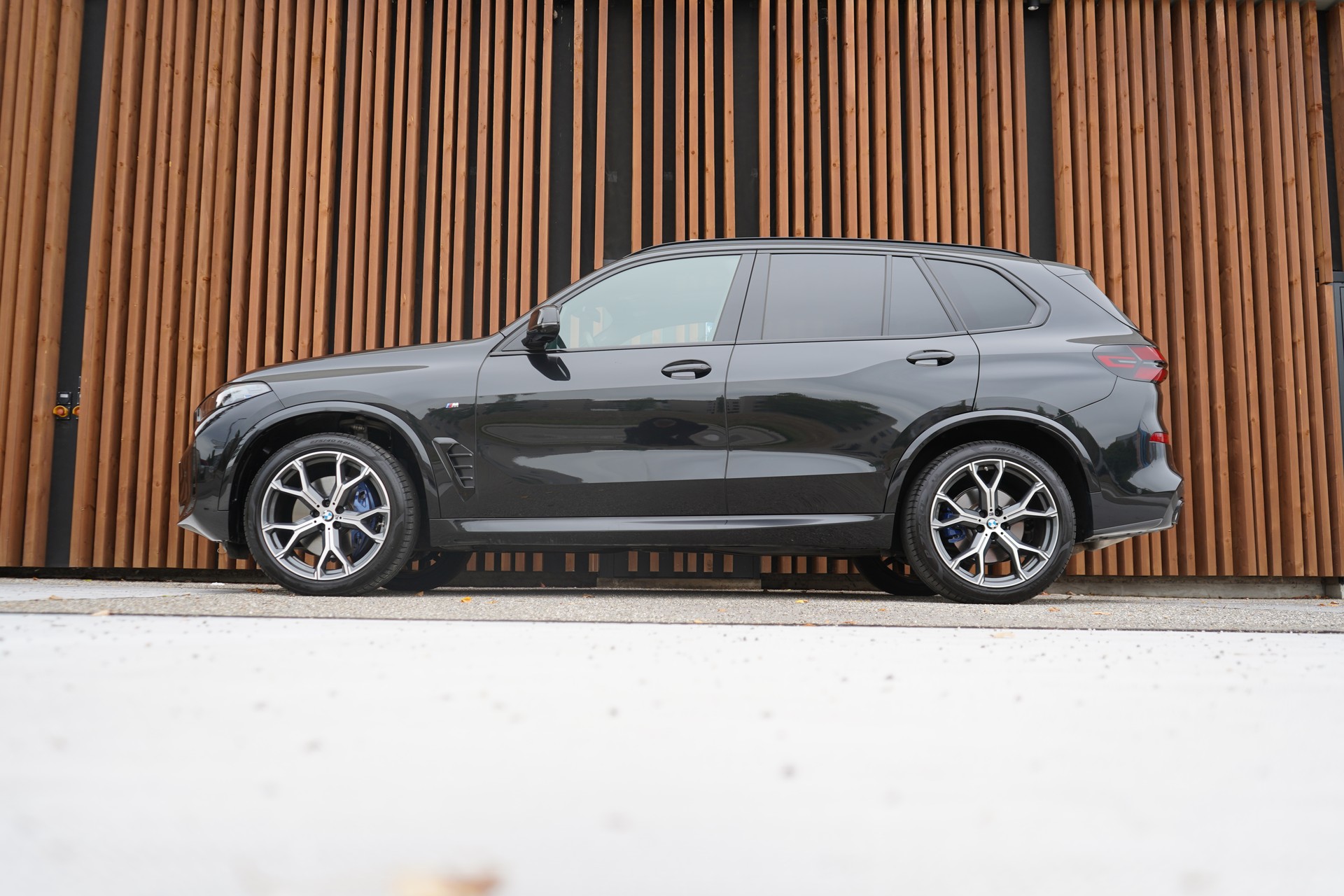 BMW X5 xDRIVE 48V 40i M SPORT PRO BLACK STEPTRONIC l 381 PS-image-1