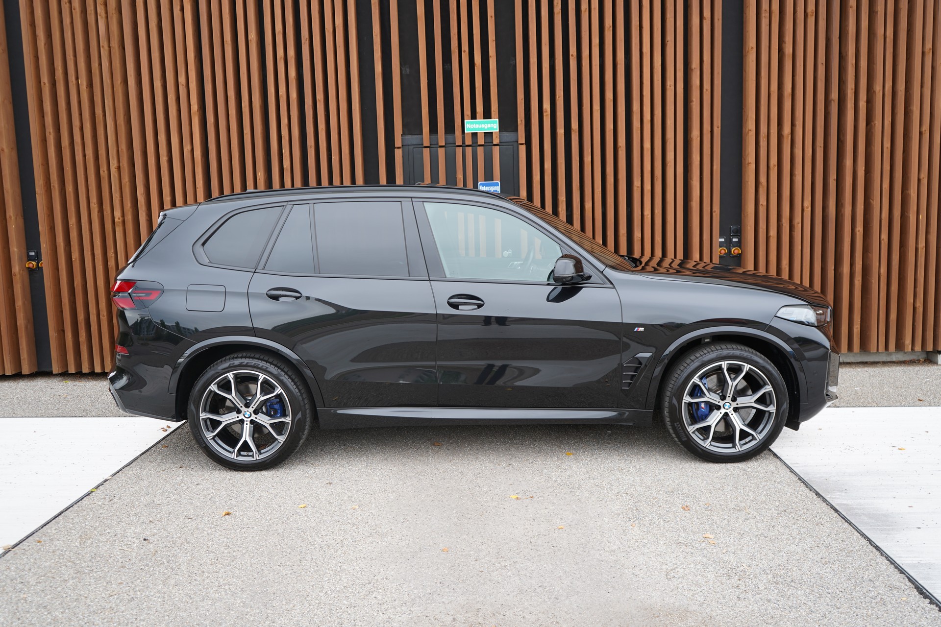 BMW X5 xDRIVE 48V 40i M SPORT PRO BLACK STEPTRONIC l 381 PS-image-2