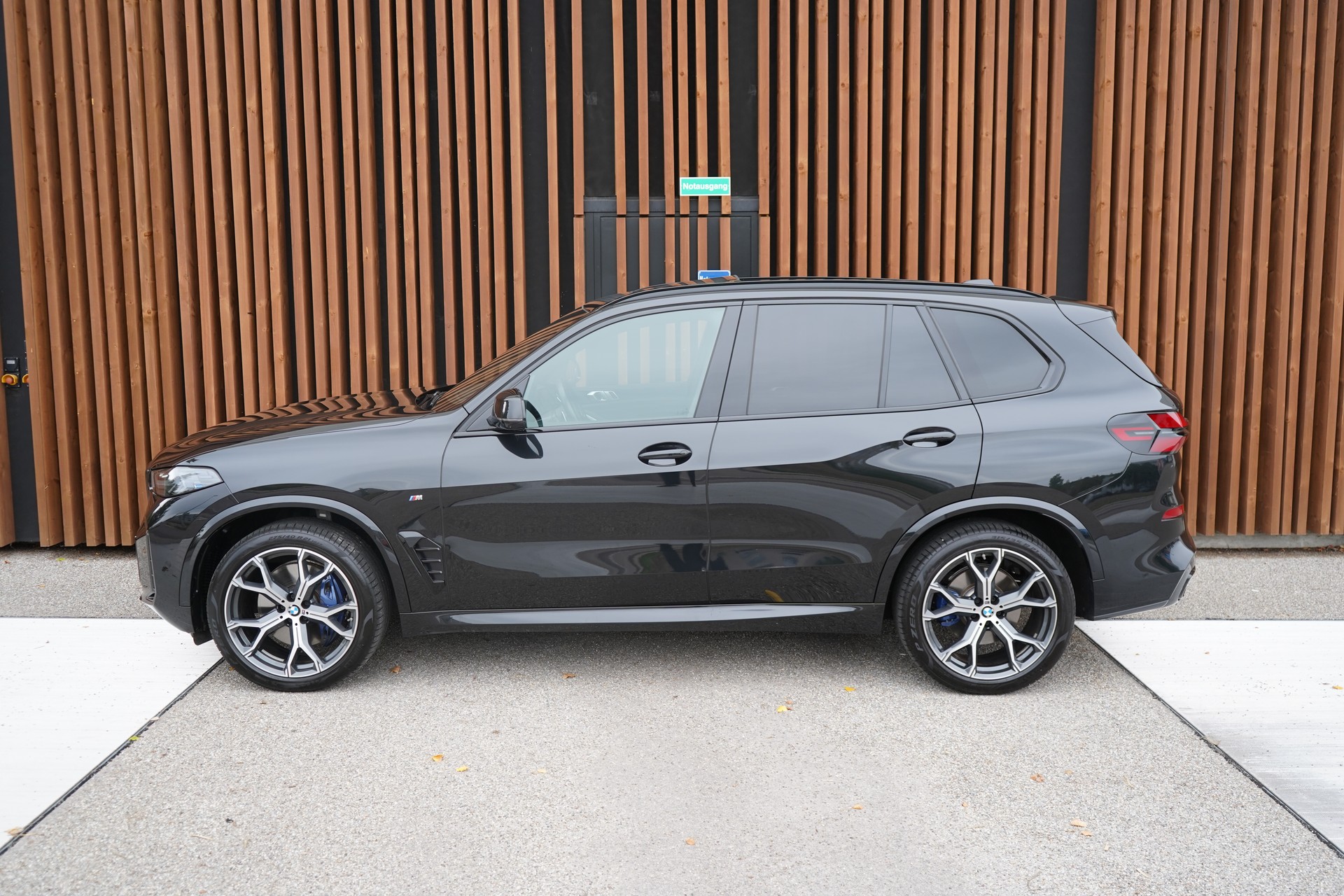 BMW X5 xDRIVE 48V 40i M SPORT PRO BLACK STEPTRONIC l 381 PS-image-3