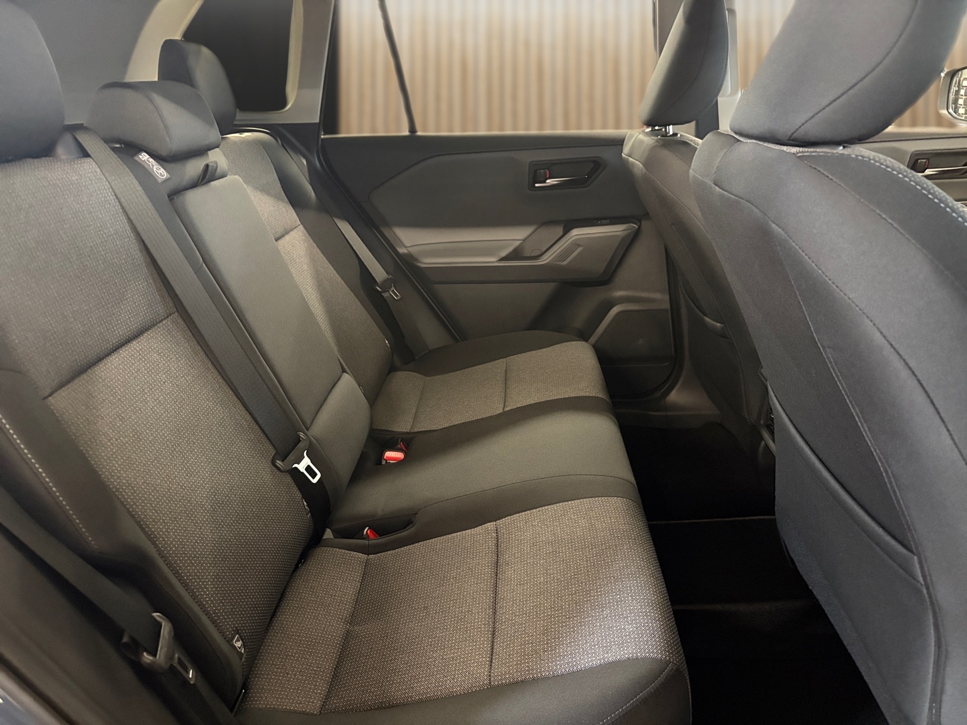 TOYOTA RAV-4 2.5 PHEV Style e-CVT FWD-image-11