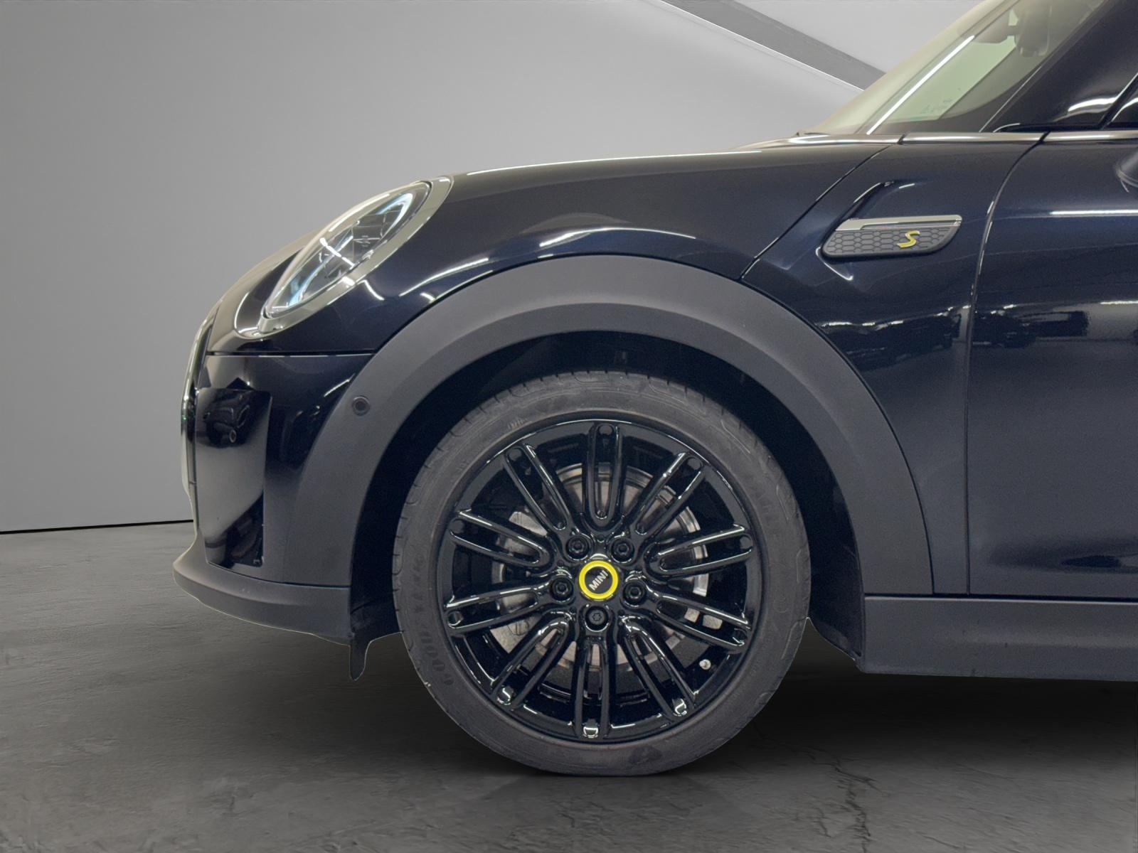 MINI F56 Cooper SE-image-7
