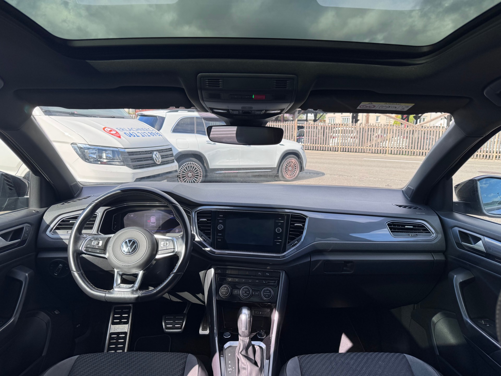 VW T-Roc 1.5 TSI EVO Sport DSG-image-8
