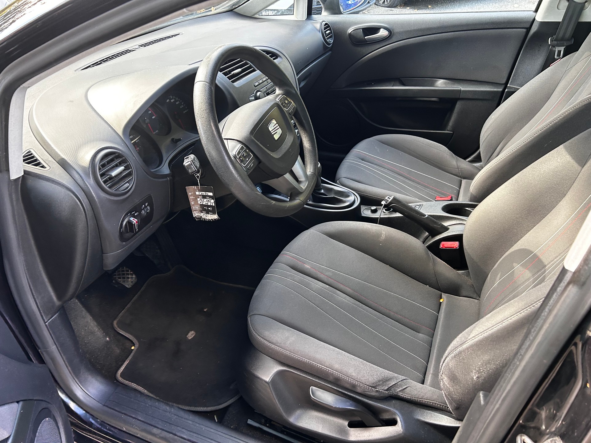 SEAT Leon 1.2 TSI Style-image-10