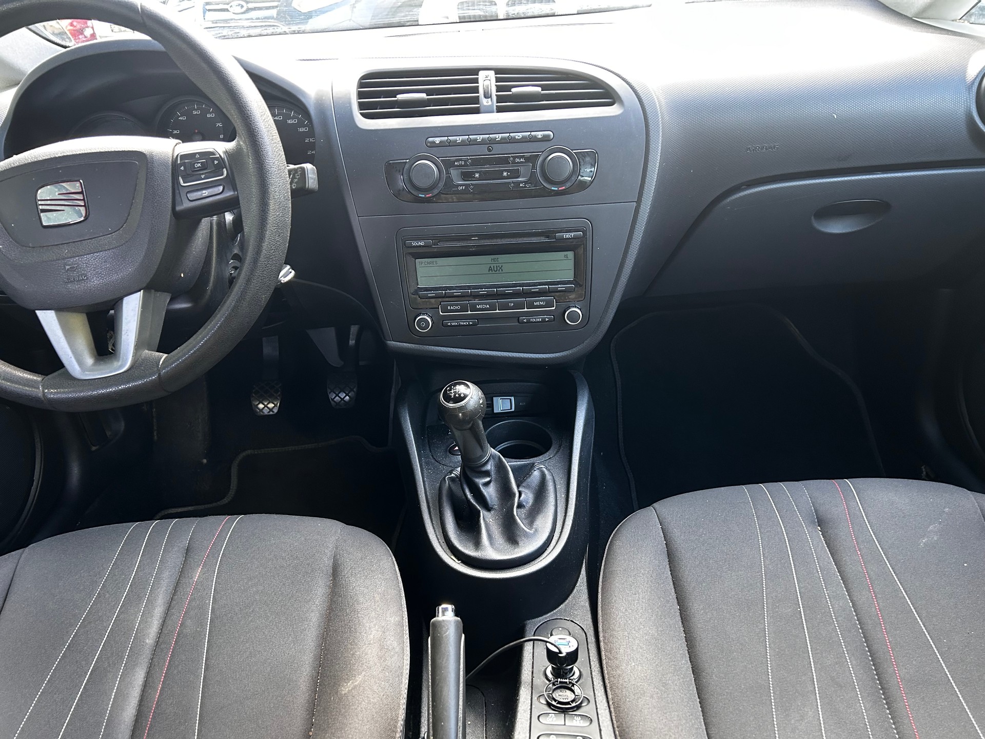 SEAT Leon 1.2 TSI Style-image-9